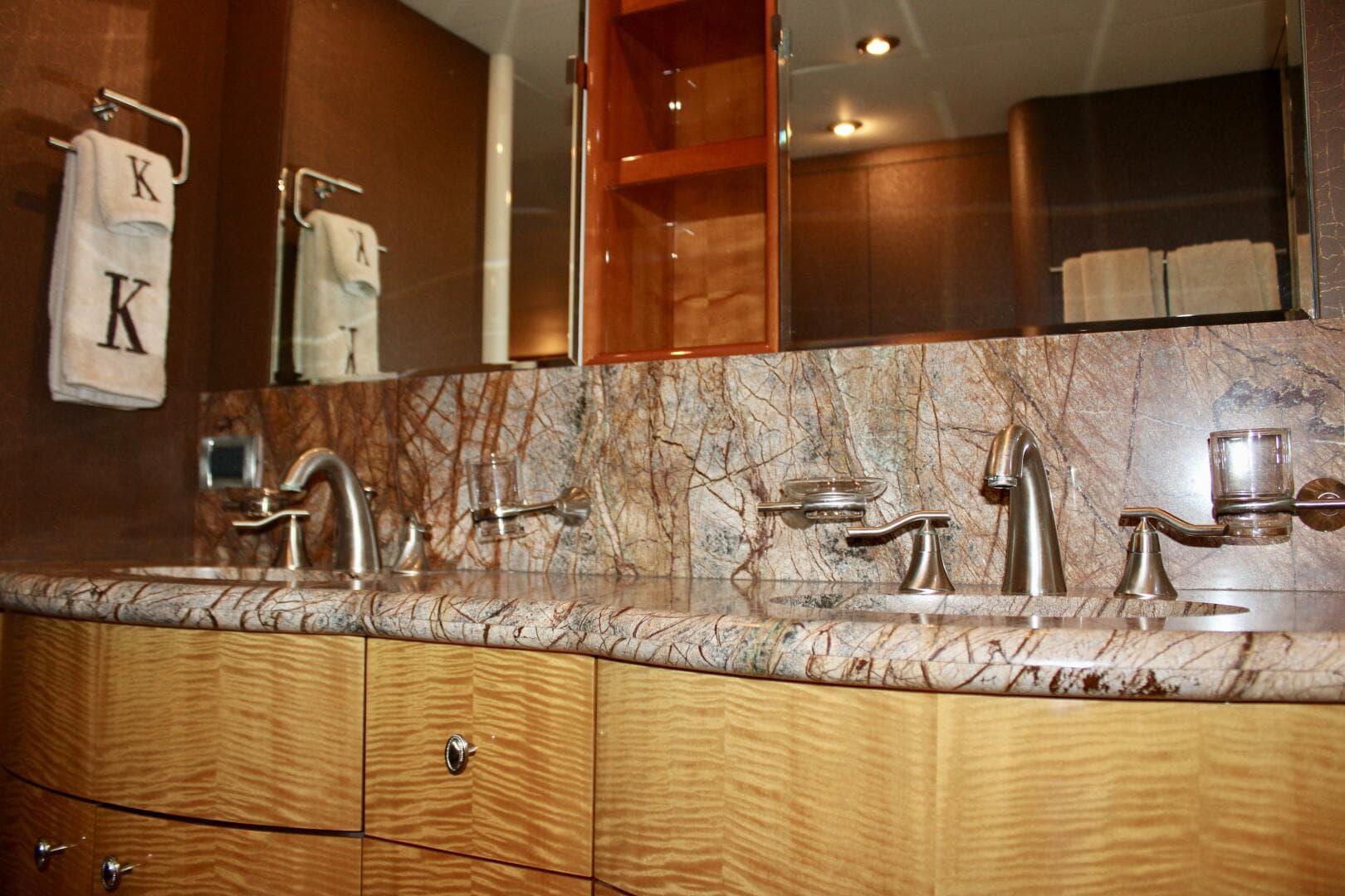 2007 Lazzara Yachts 74 — photo 49