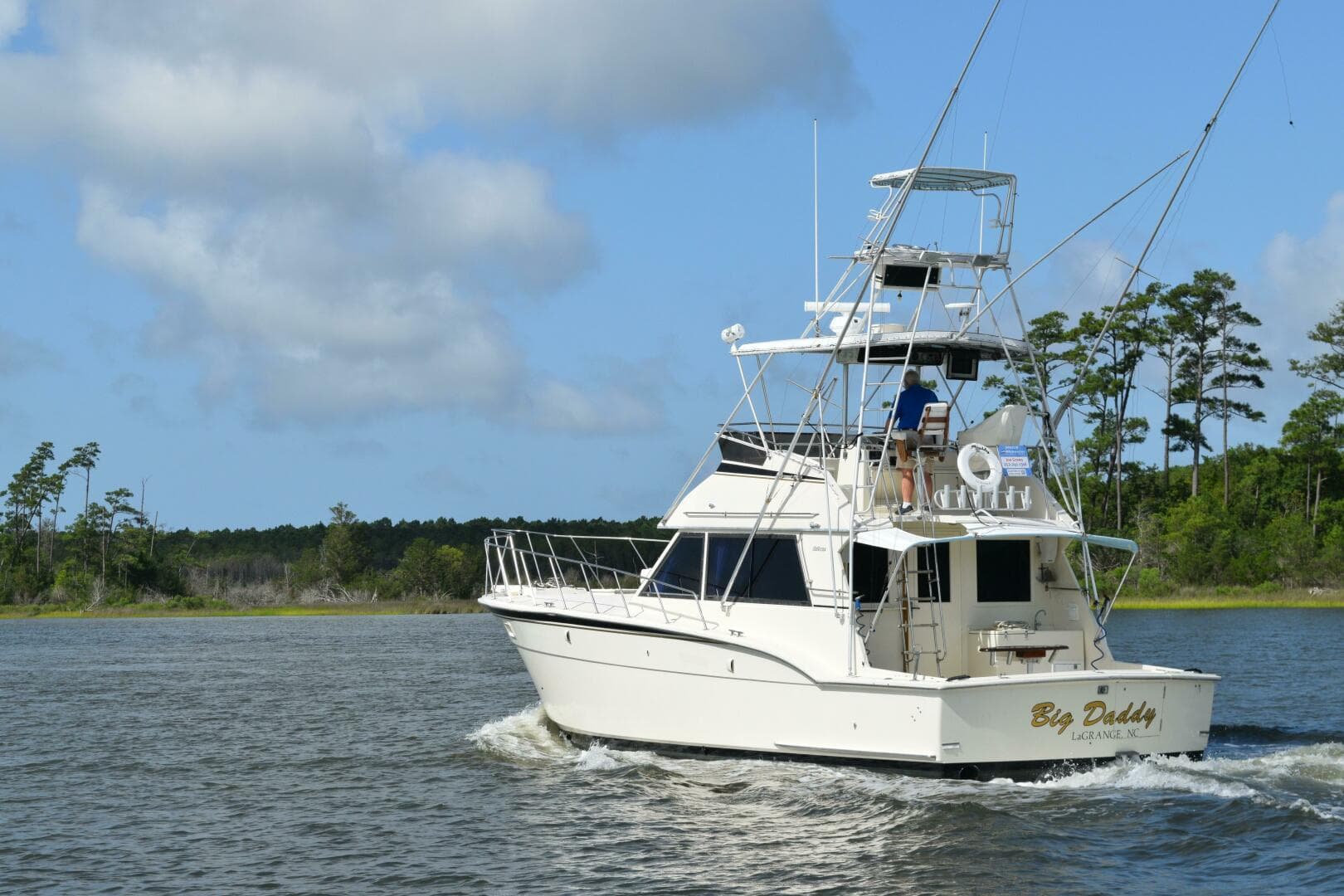 1983 Hatteras Sportfish — photo 2