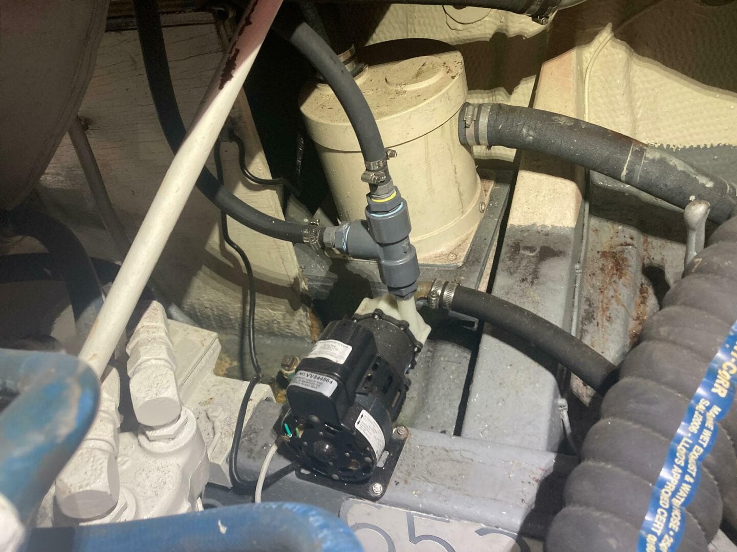 1983 Hatteras Sportfish — photo 48