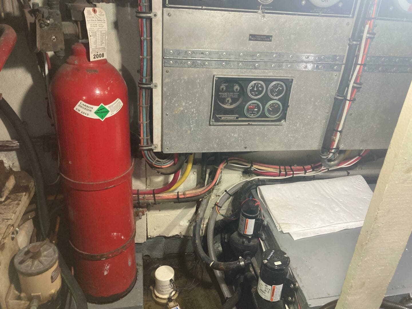 1983 Hatteras Sportfish — photo 34