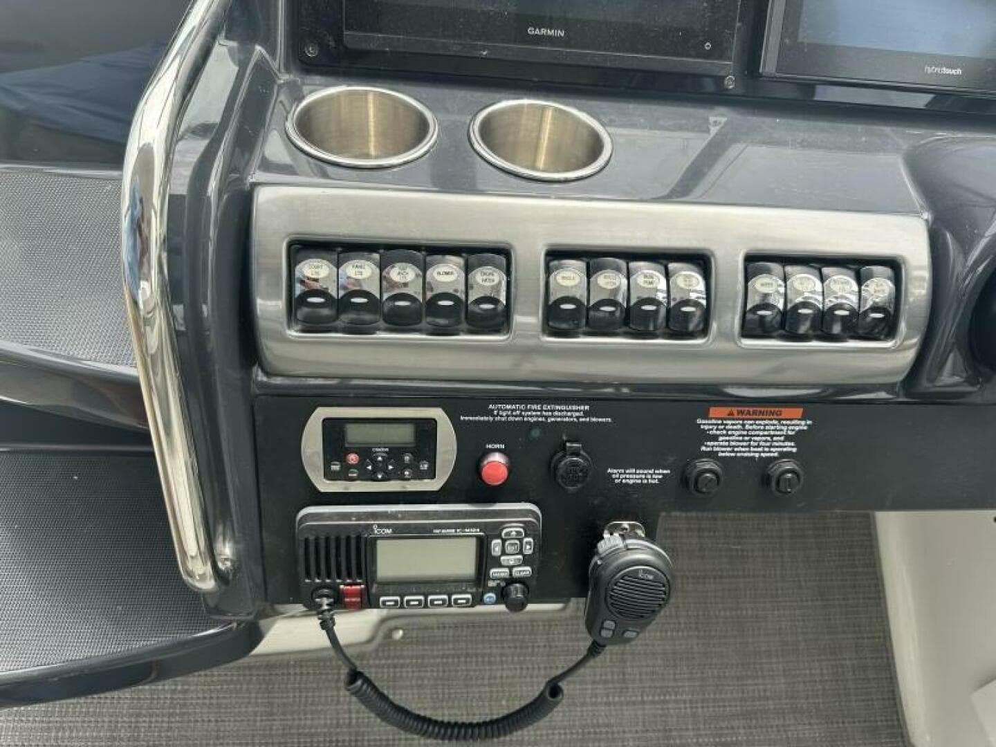 2017 Formula 370 SS — photo 12