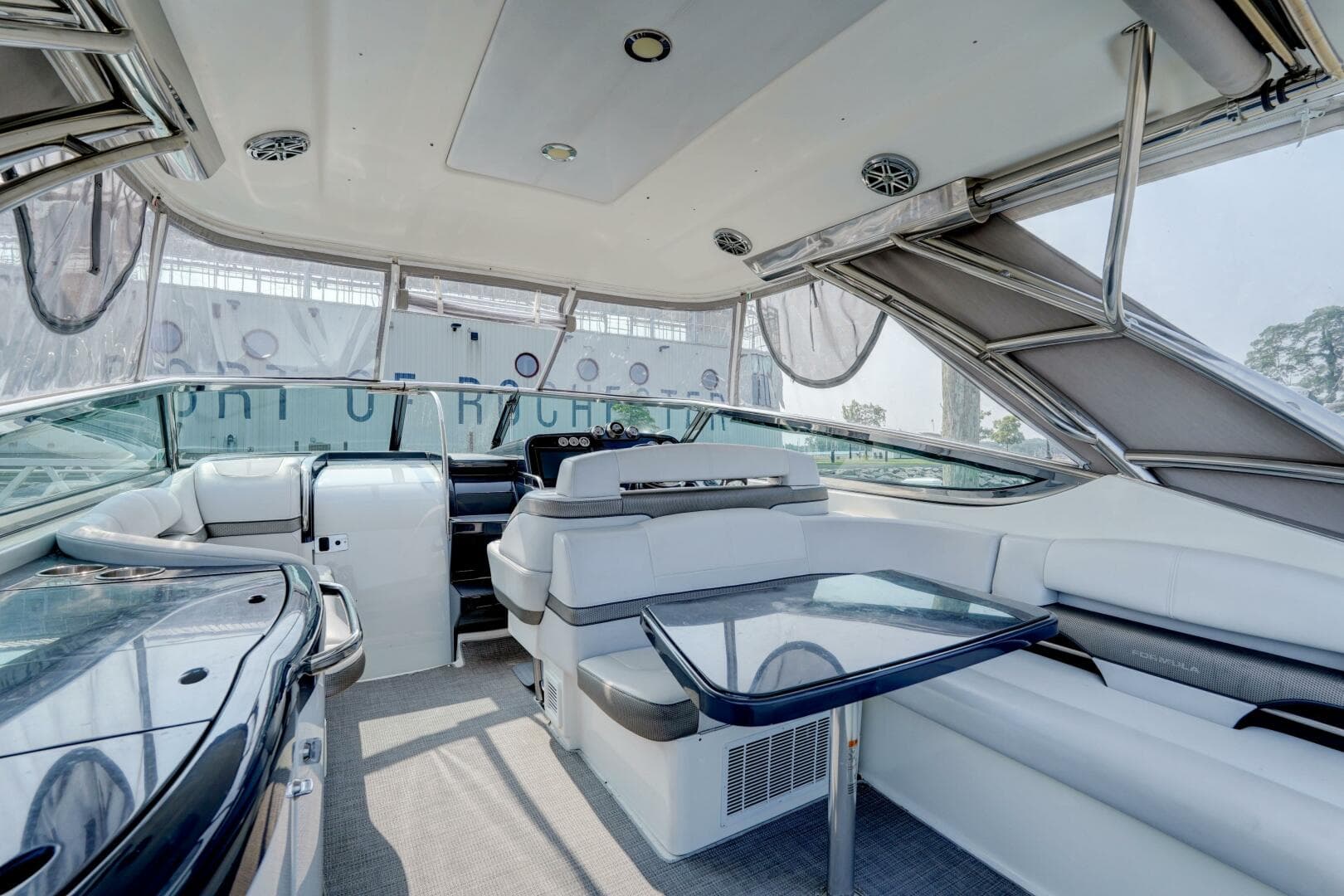 2017 Formula 370 SS — photo 16