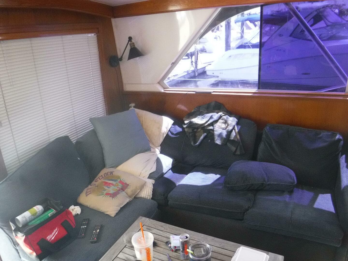 1988 Bertram 47 — photo 12