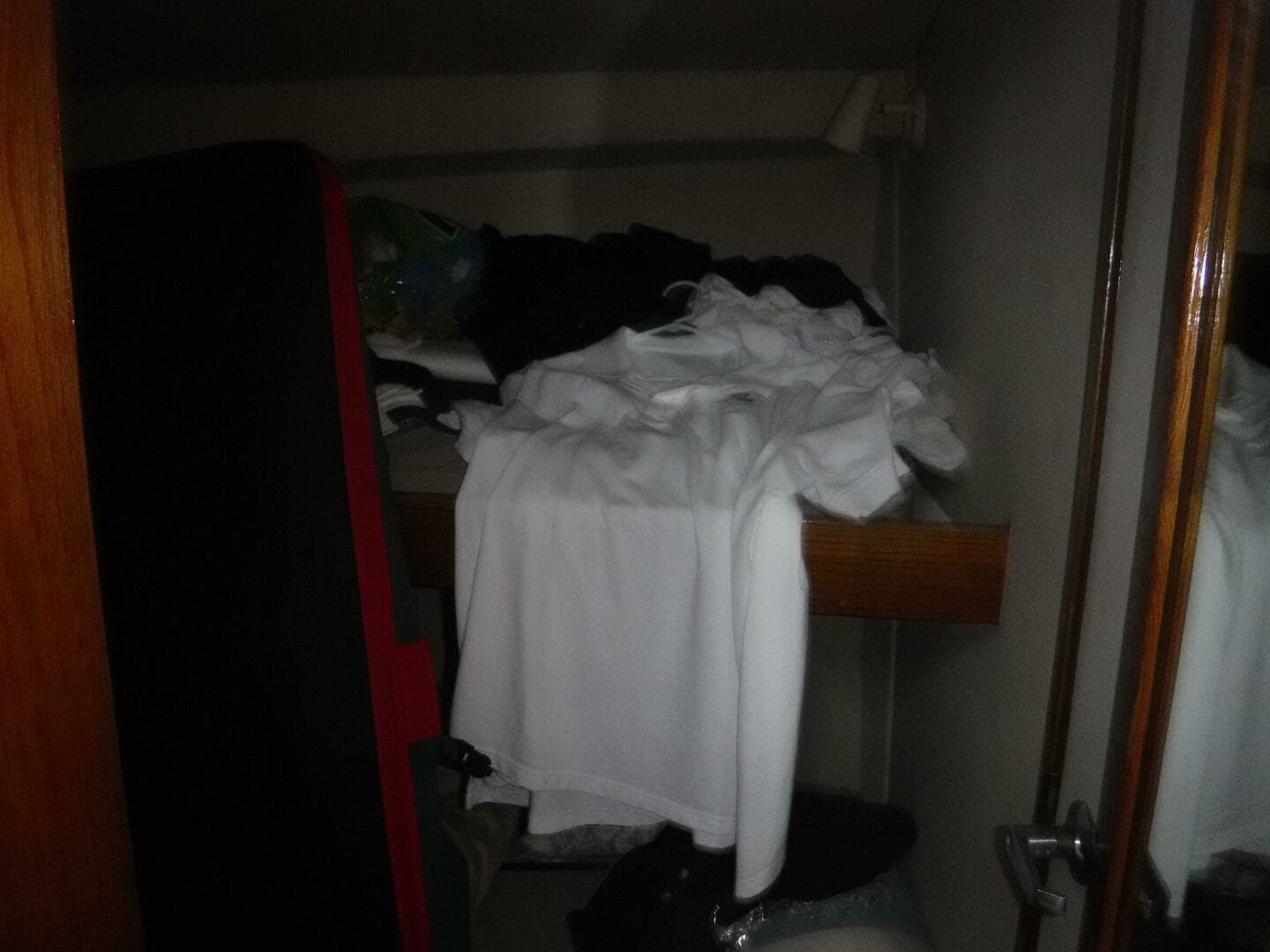 1988 Bertram 47 — photo 22