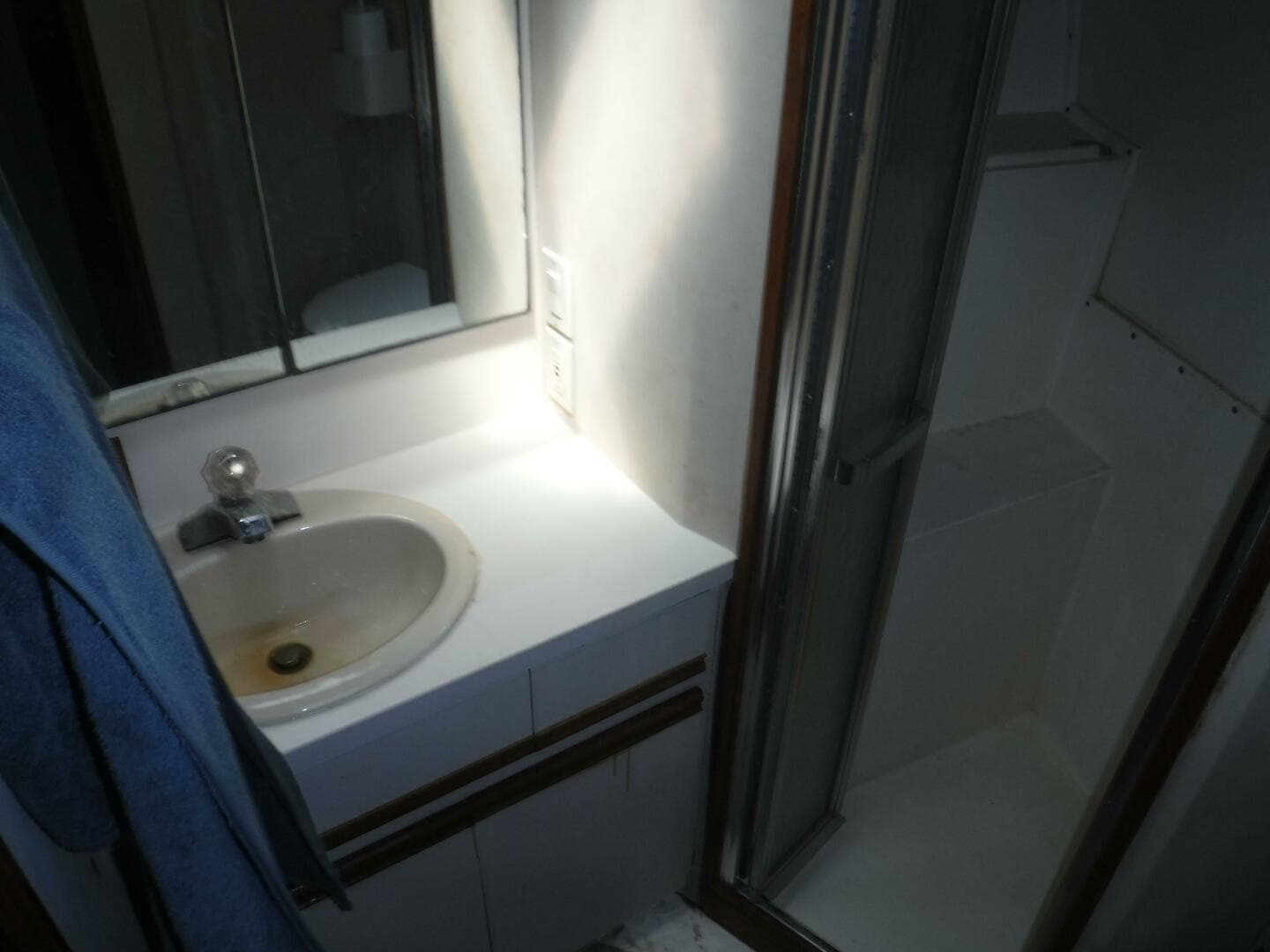 1988 Bertram 47 — photo 27