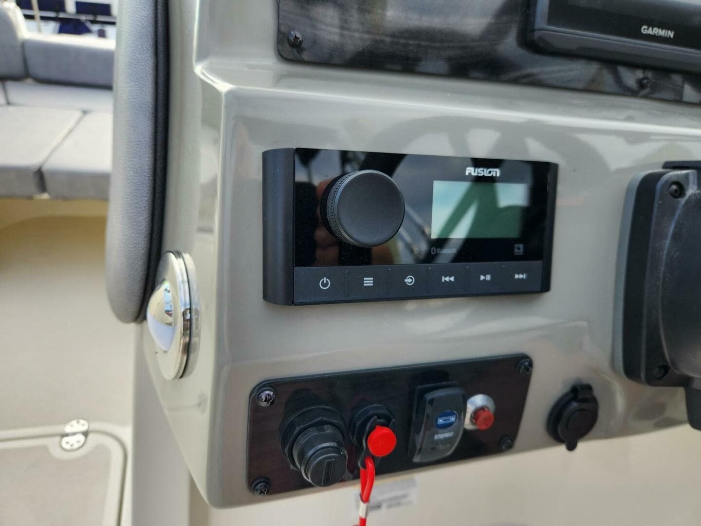 2022 Stingray 231 DC — photo 23