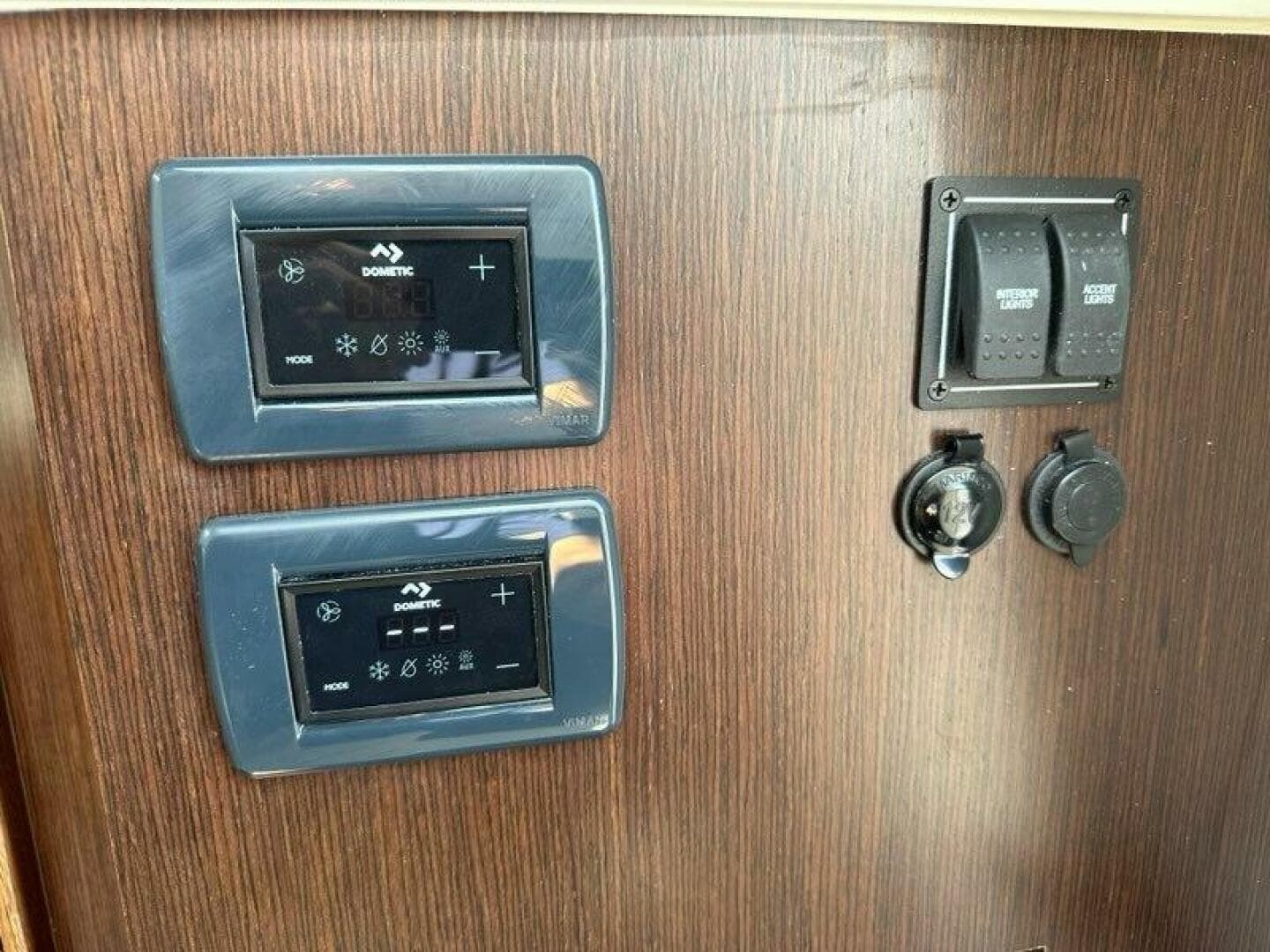 2021 Pursuit 428 Sport — photo 47