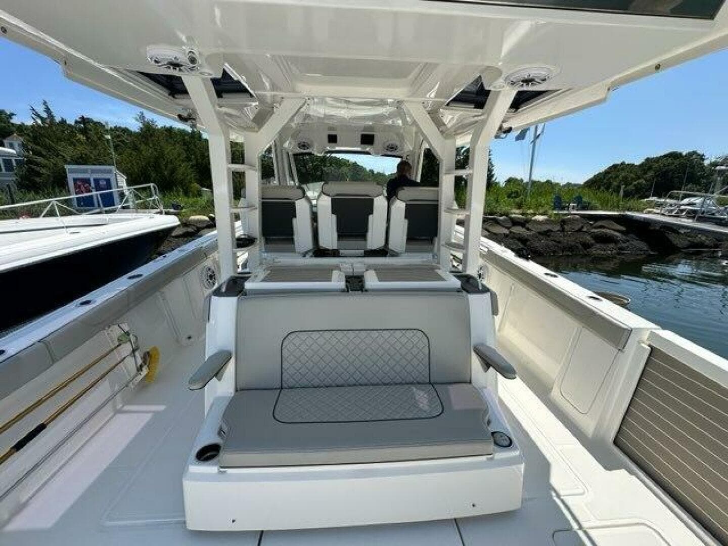 2021 Pursuit 428 Sport — photo 25