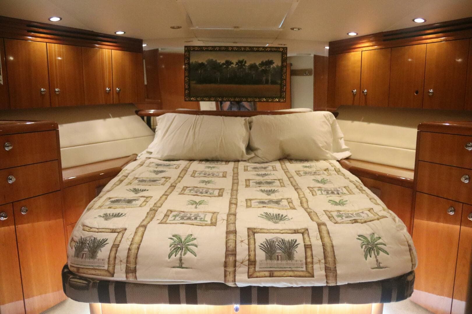 2003 Hatteras — photo 28