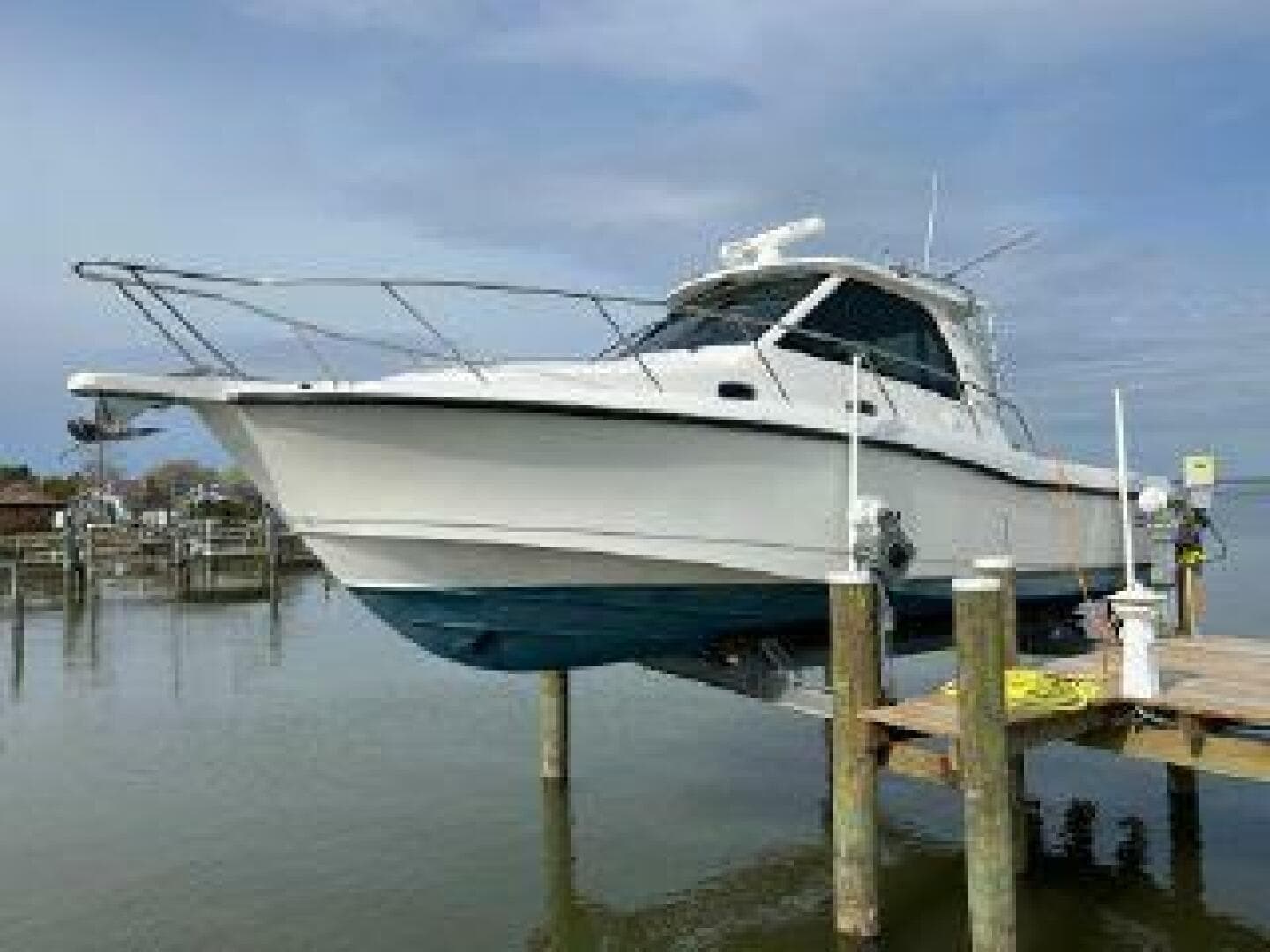 2008 Boston Whaler 346 Conquest — photo 1
