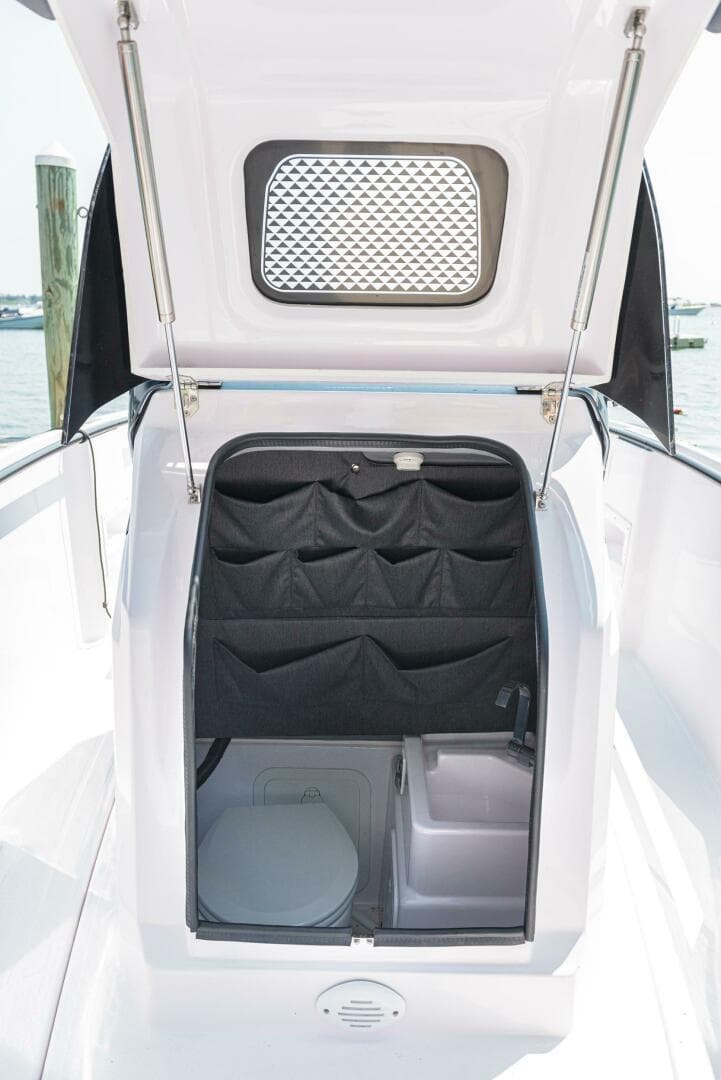 2021 Axopar 22 Spyder — photo 31