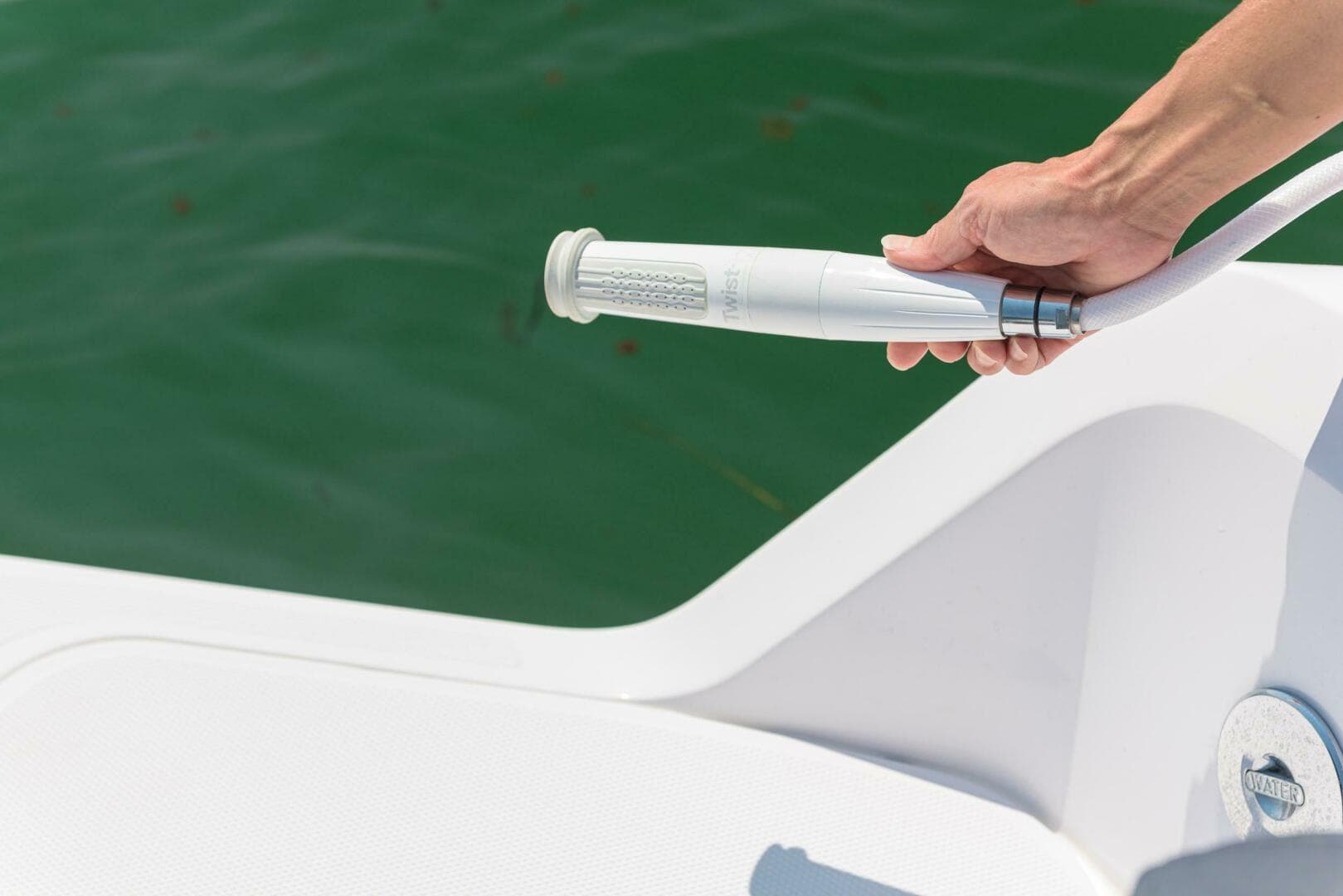 2021 Axopar 22 Spyder — photo 27