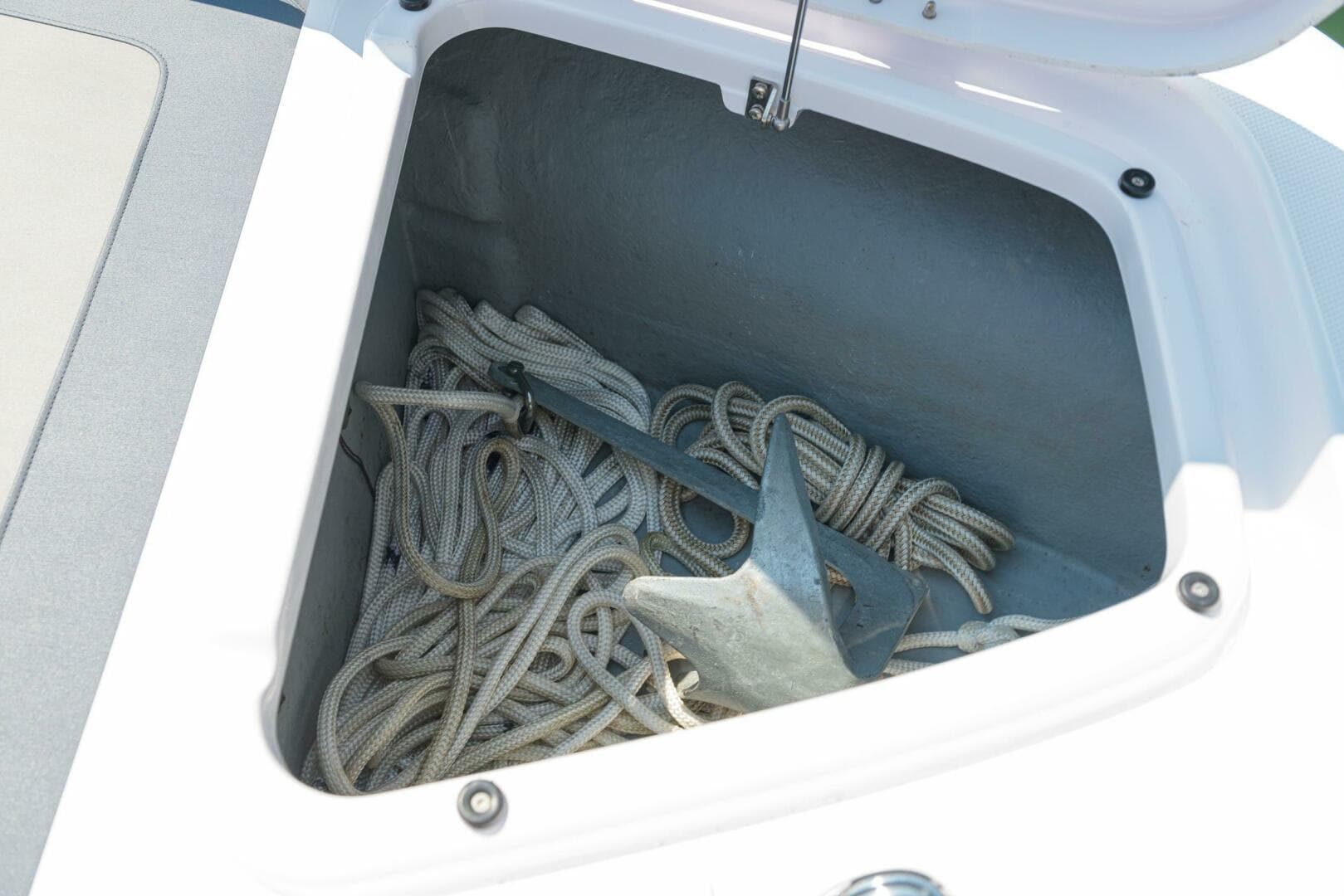 2021 Axopar 22 Spyder — photo 28