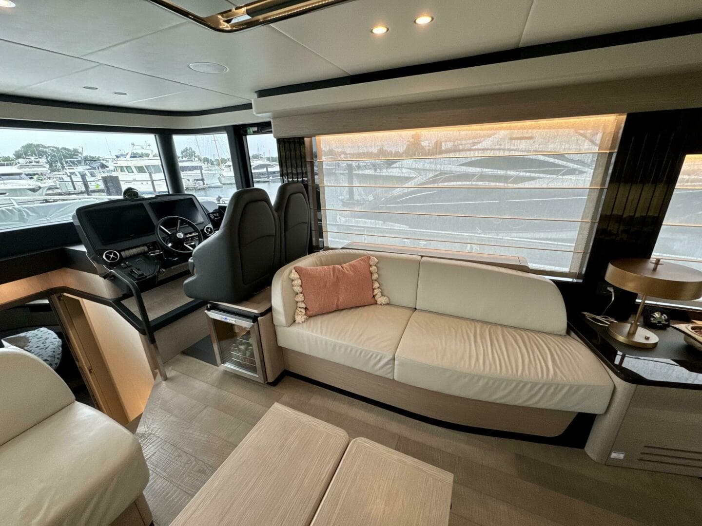 2023 Absolute 52 Navetta — photo 11
