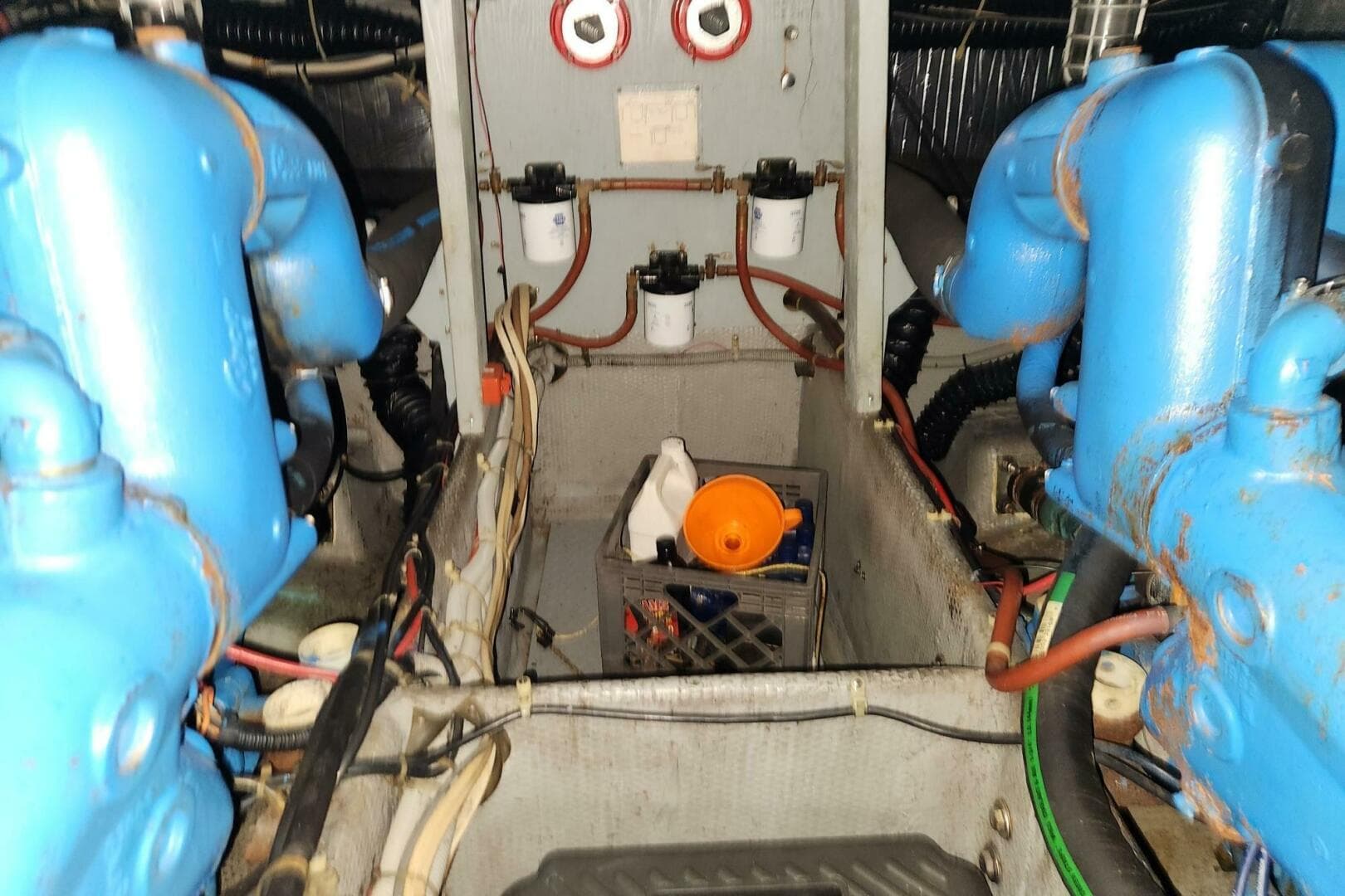 1988 Silverton 40 Convertible — photo 28