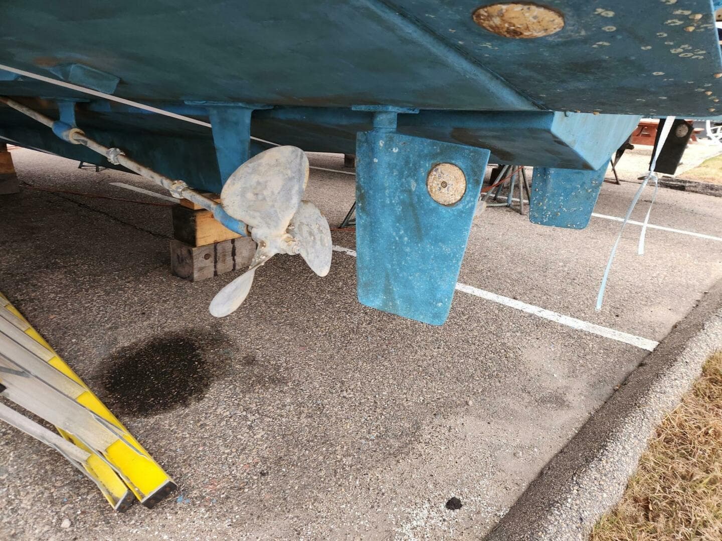 1988 Silverton 40 Convertible — photo 6