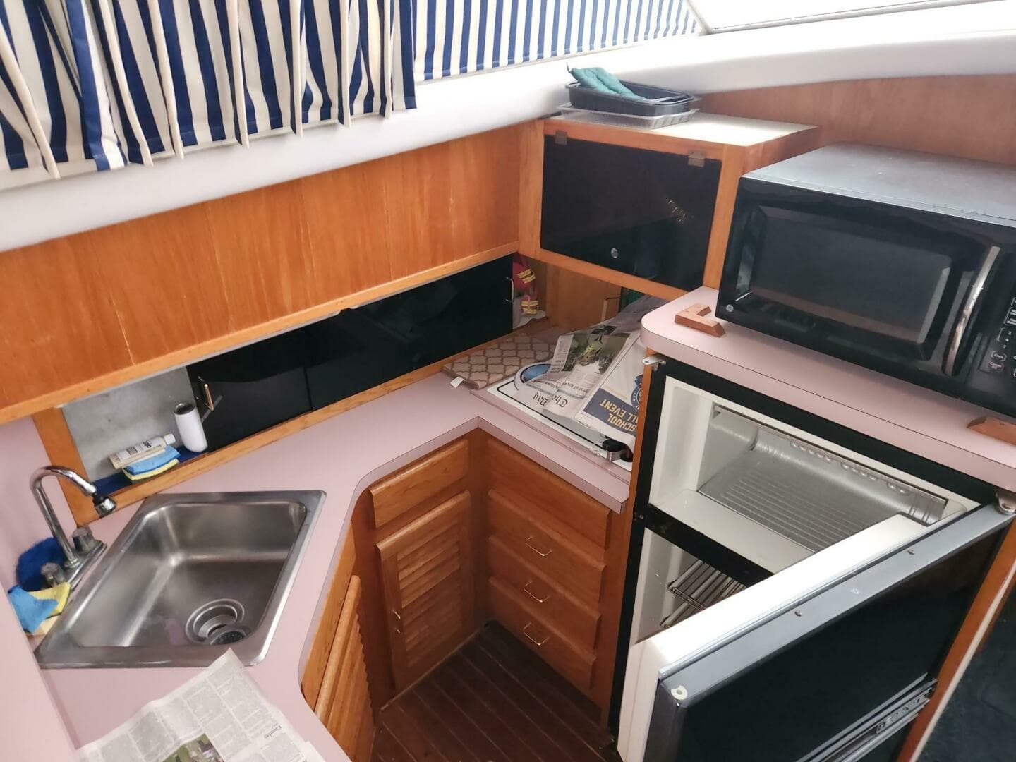 1988 Silverton 40 Convertible — photo 19