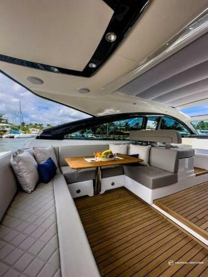 2023 Fairline — photo 6