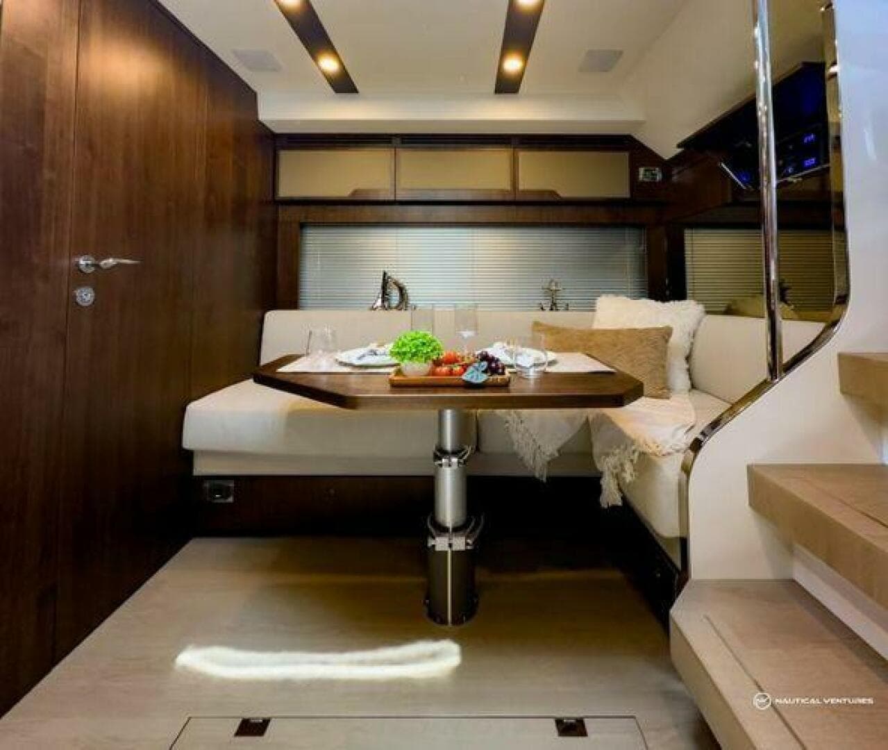 2023 Fairline — photo 8