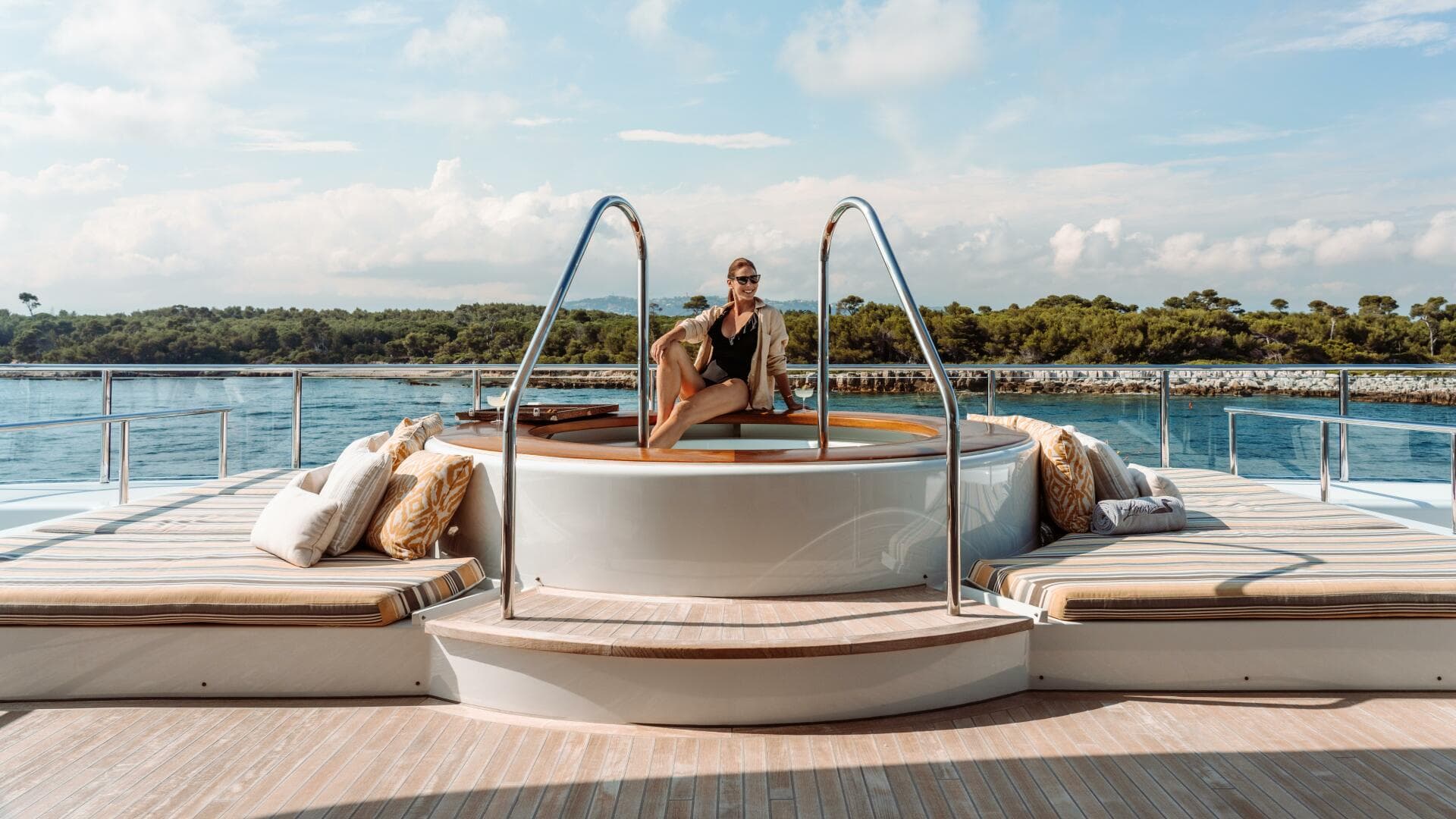 2010 Icon — photo 56