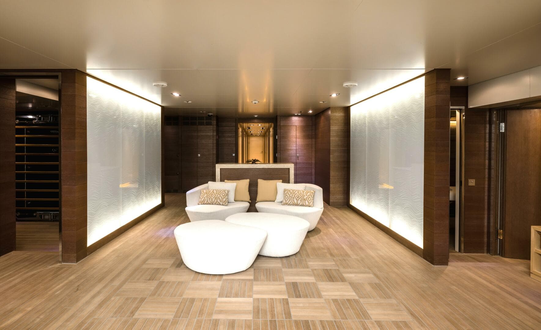 2010 Icon — photo 64