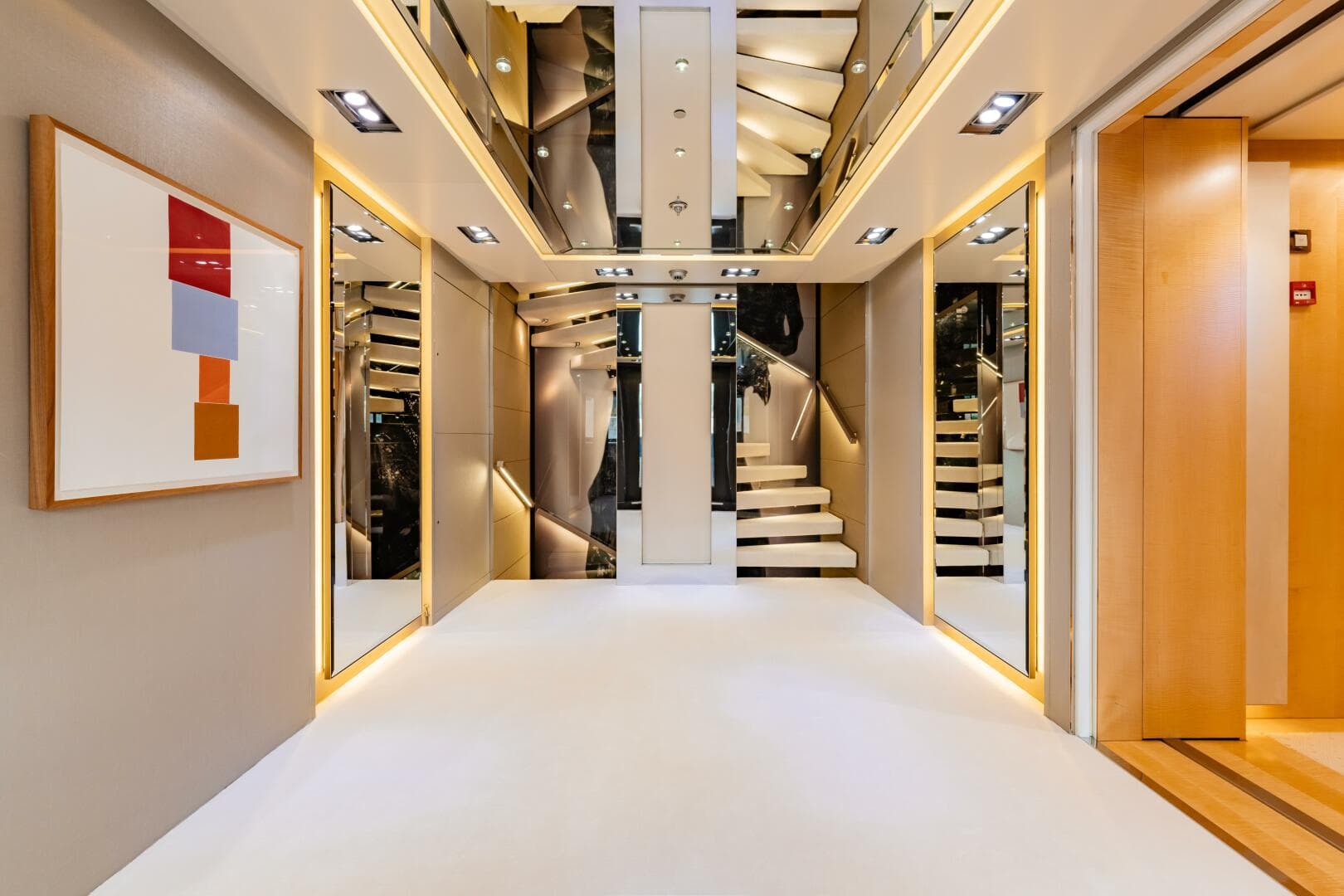 2010 Icon — photo 17