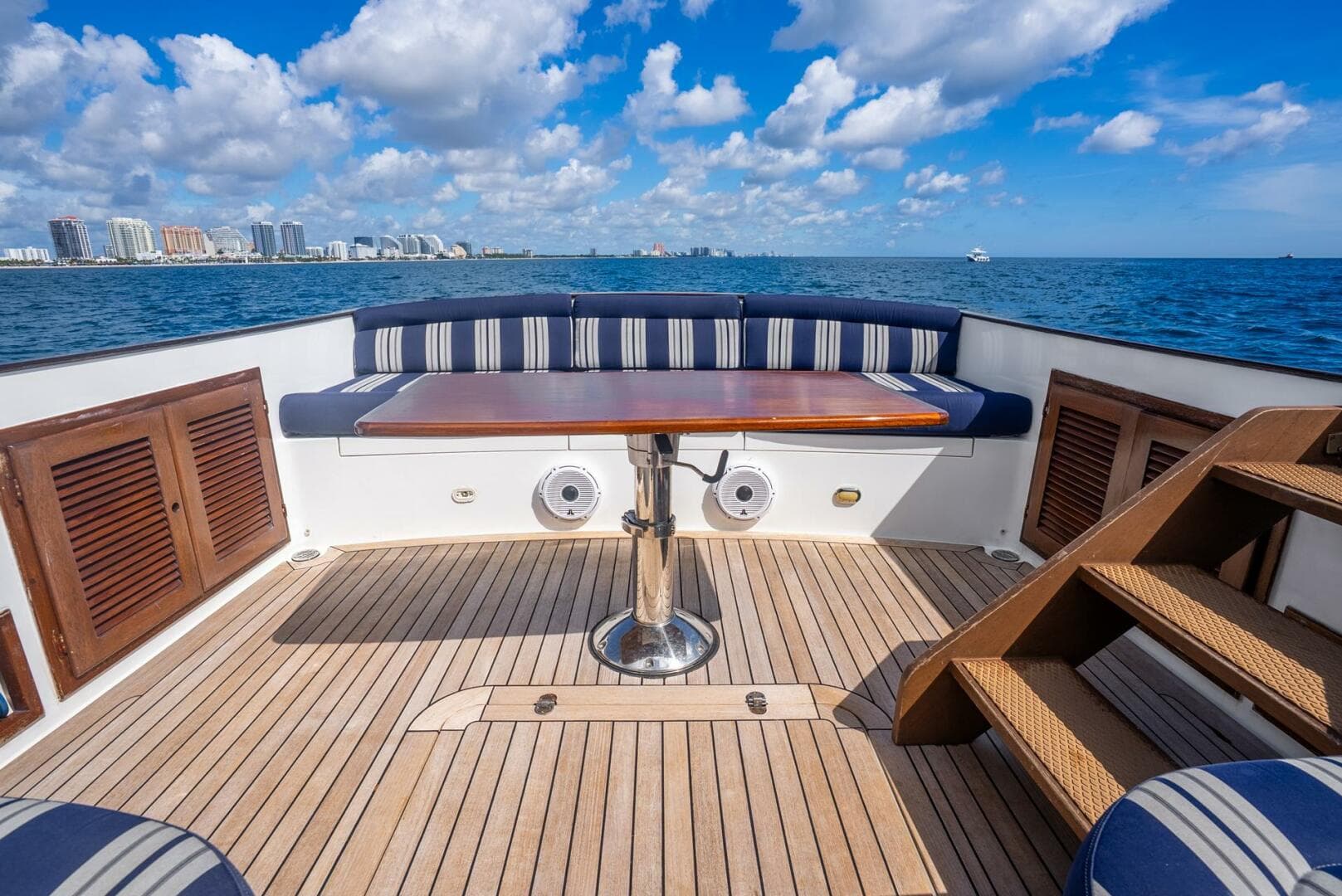 2003 San Juan 38 — photo 20