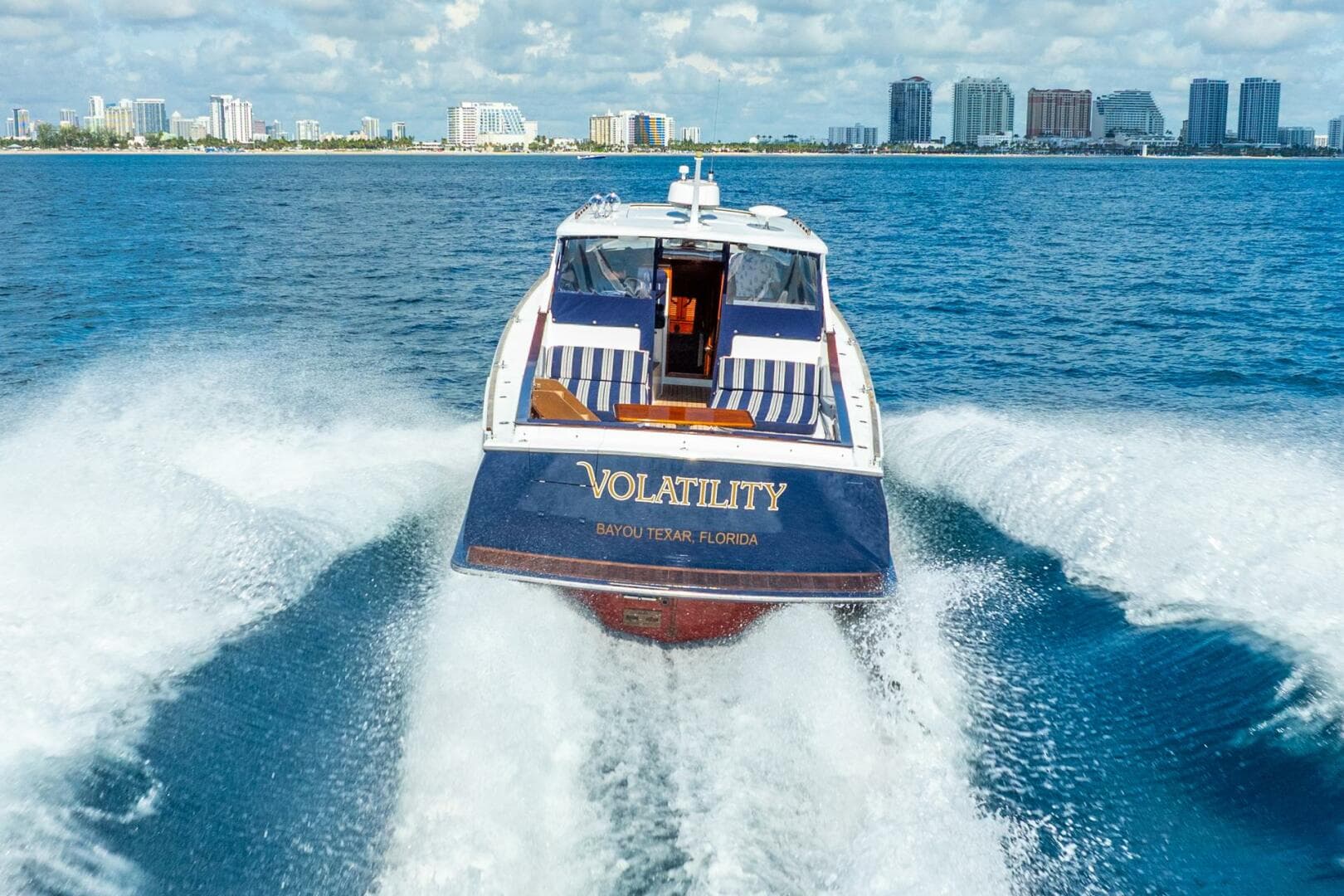 2003 San Juan 38 — photo 17