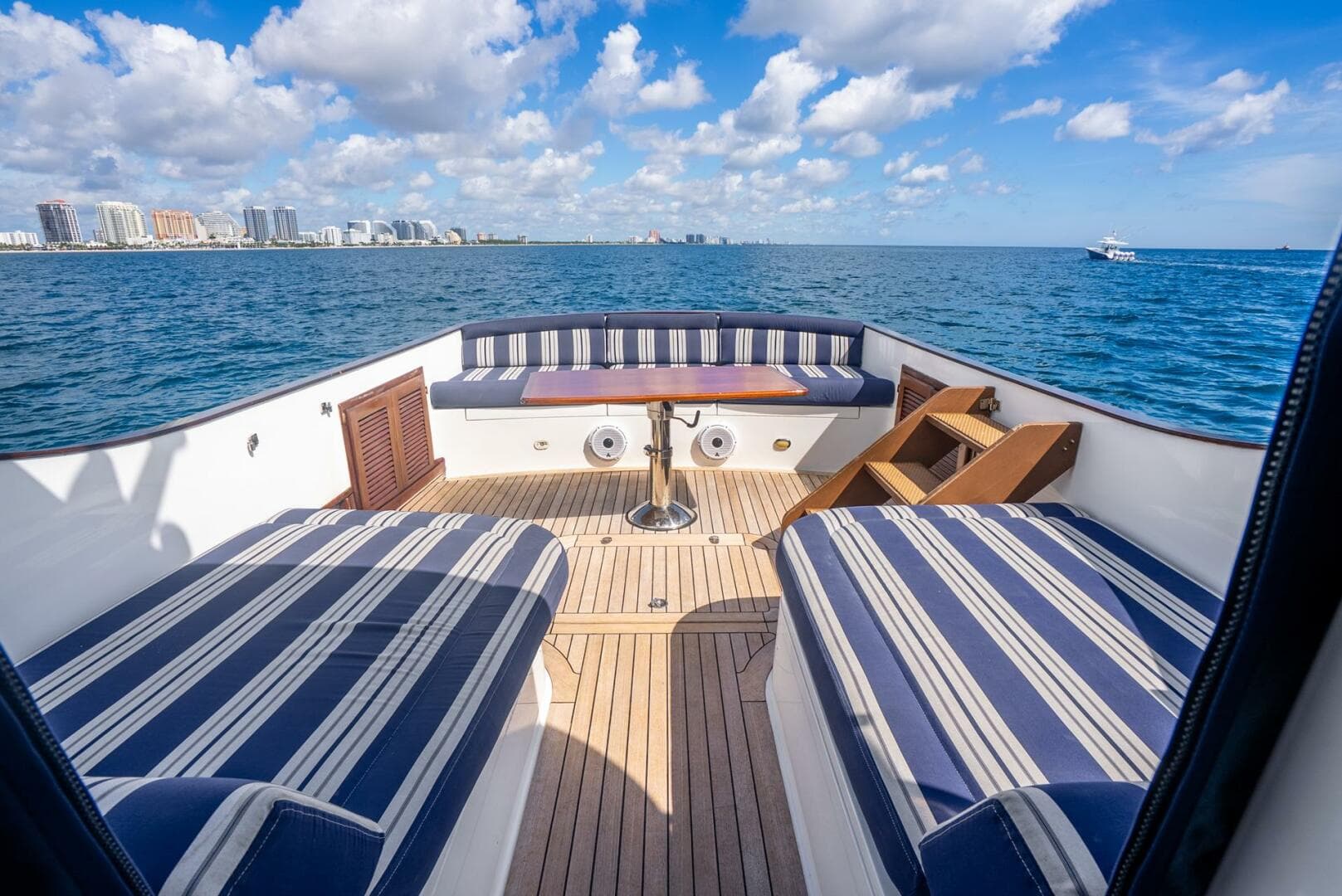 2003 San Juan 38 — photo 19