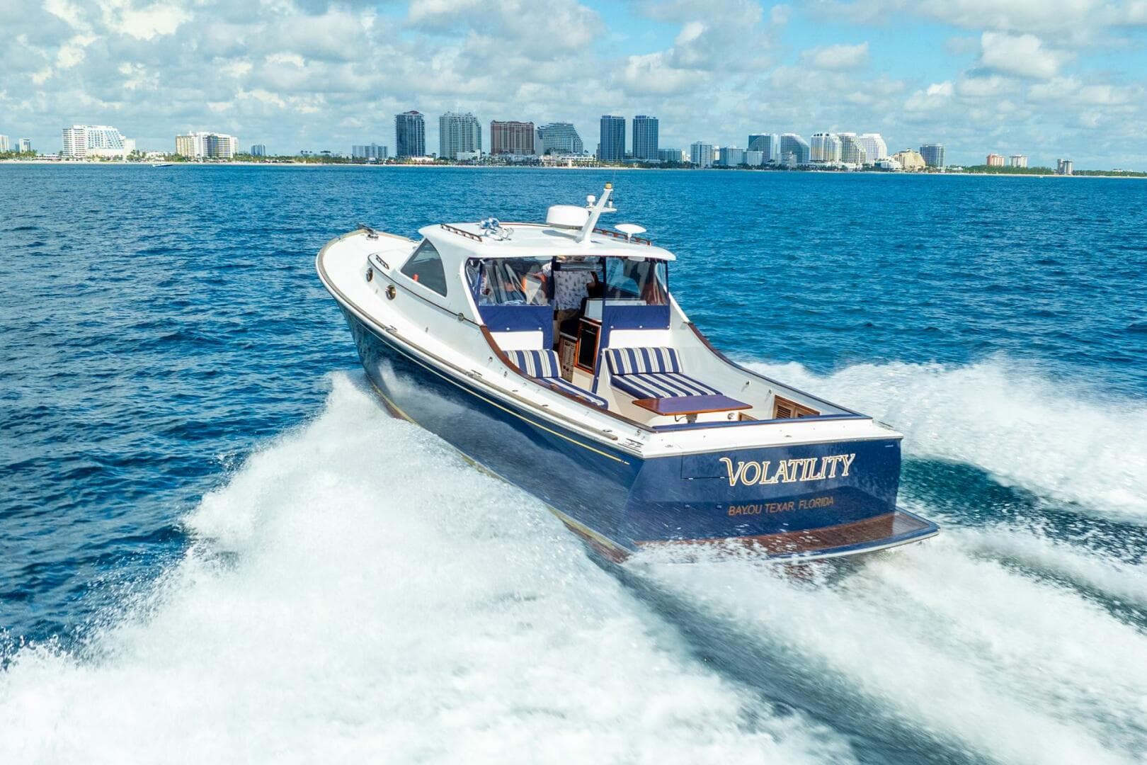 2003 San Juan 38 — photo 16