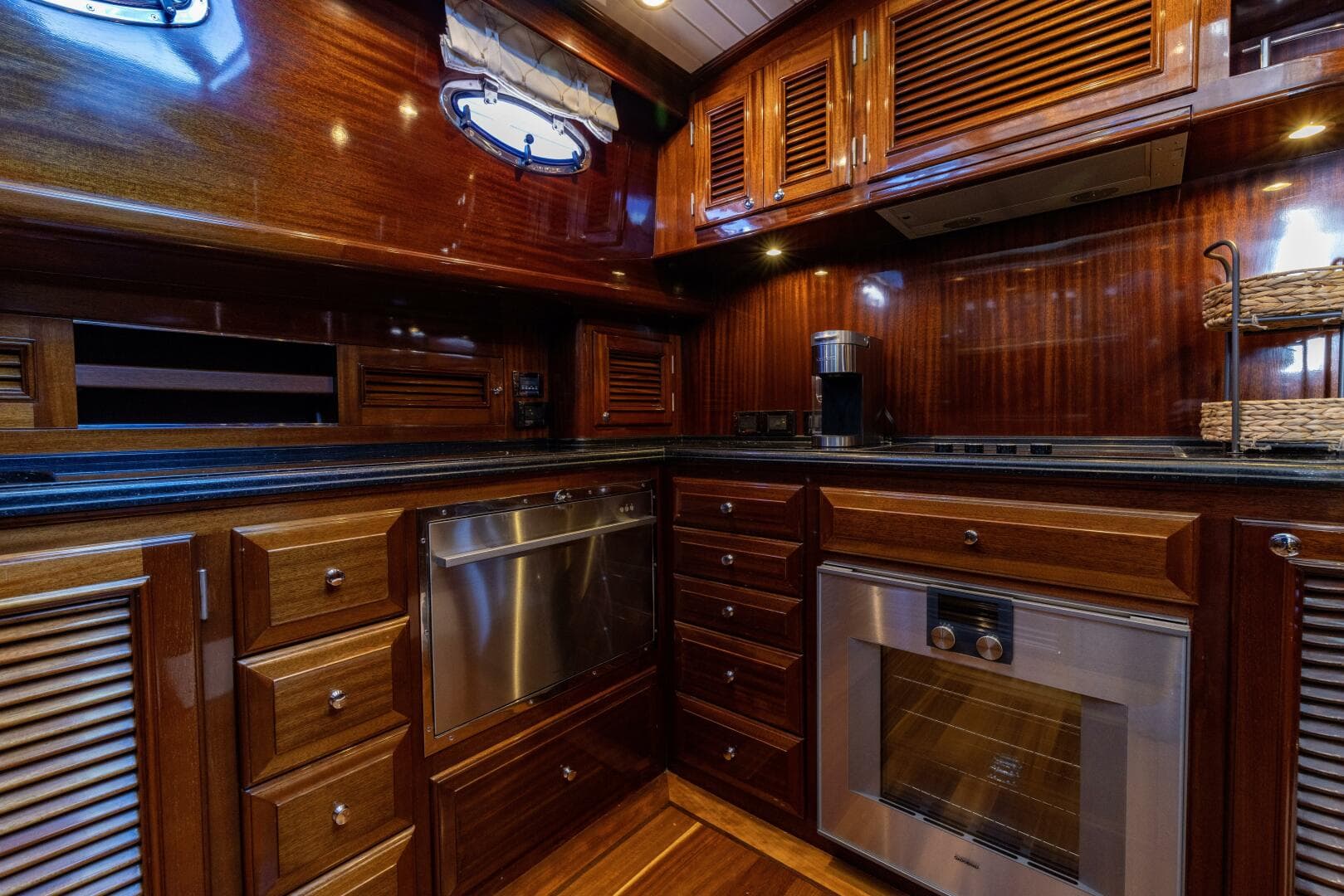 2010 Vicem 58/64 — photo 66