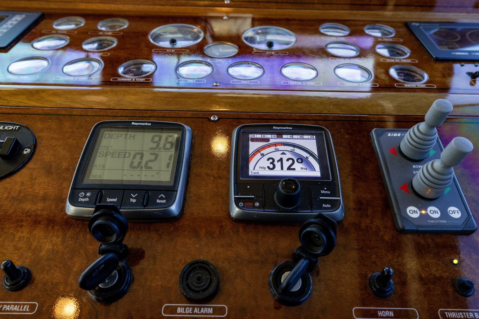 2010 Vicem 58/64 — photo 53