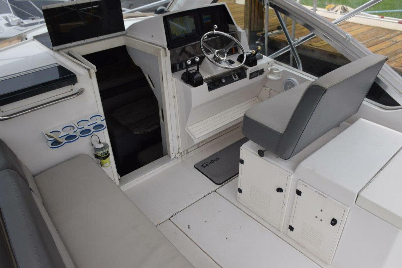 1995 Blackfin Combi 33 — photo 16