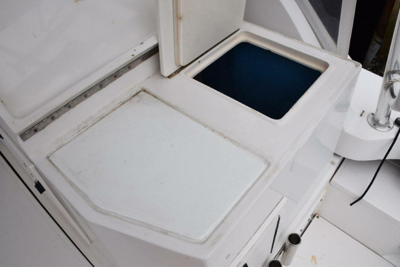 1995 Blackfin Combi 33 — photo 37