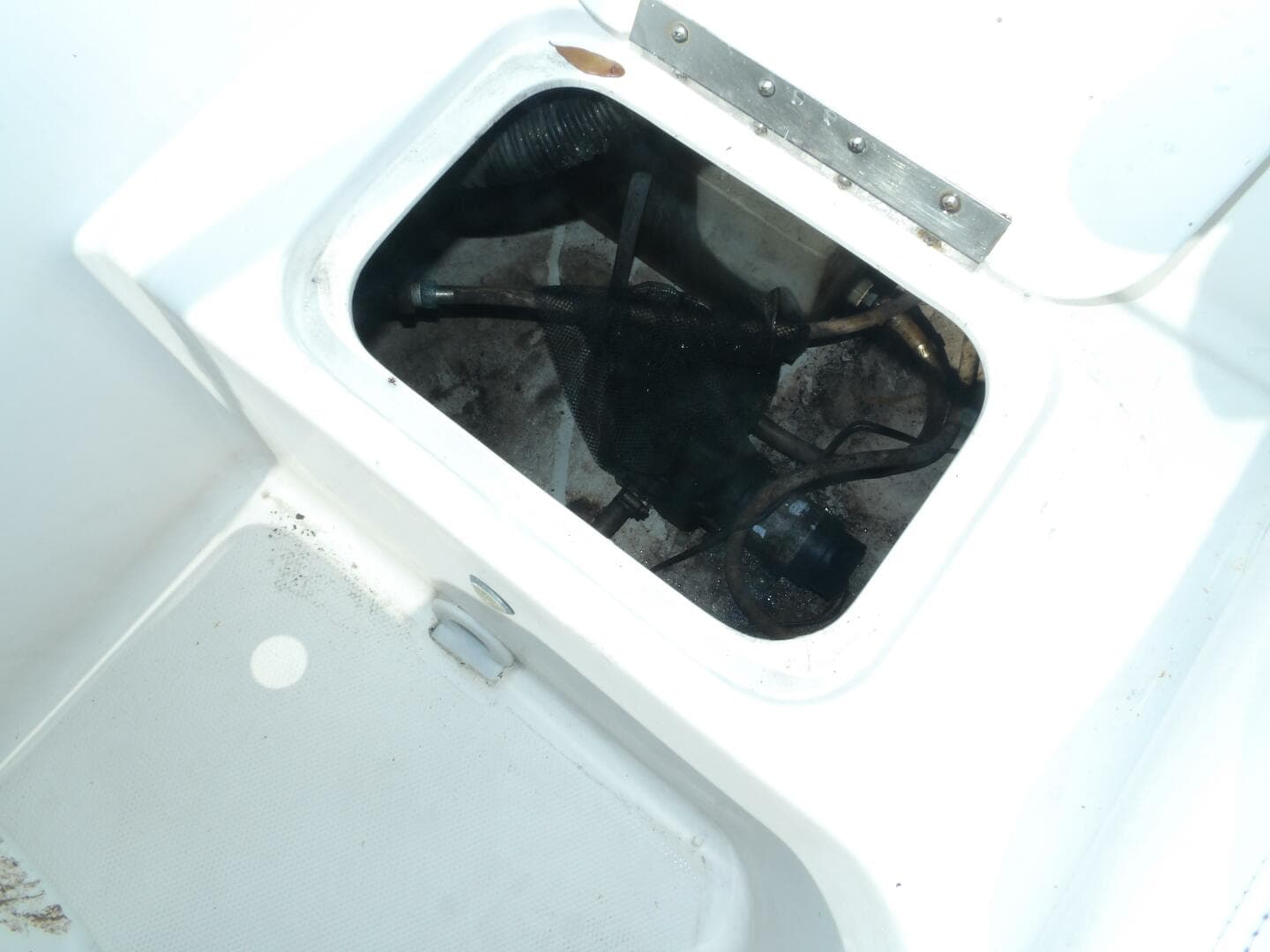 2012 Hurricane Sundeck Sport 201 OB — photo 36