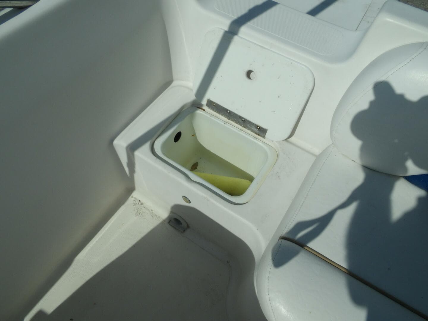 2012 Hurricane Sundeck Sport 201 OB — photo 37