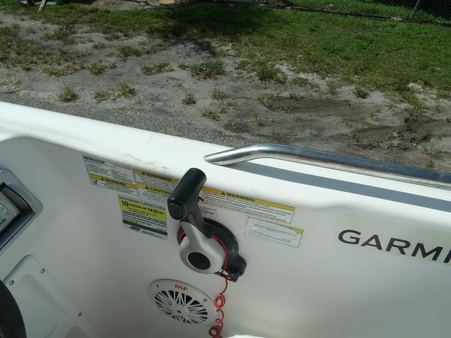 2012 Hurricane Sundeck Sport 201 OB — photo 29