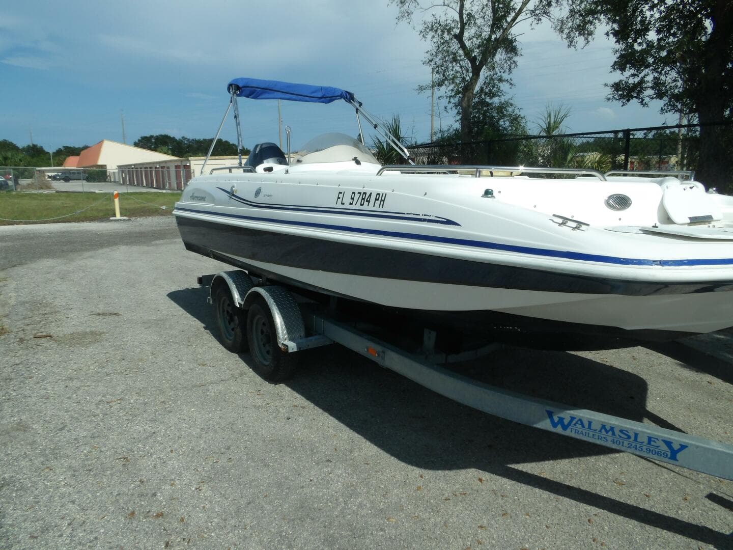 2012 Hurricane Sundeck Sport 201 OB — photo 4