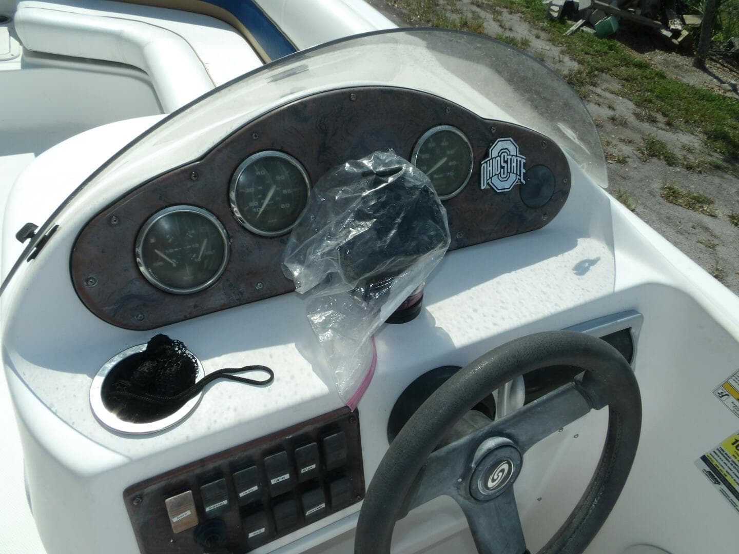 2012 Hurricane Sundeck Sport 201 OB — photo 26