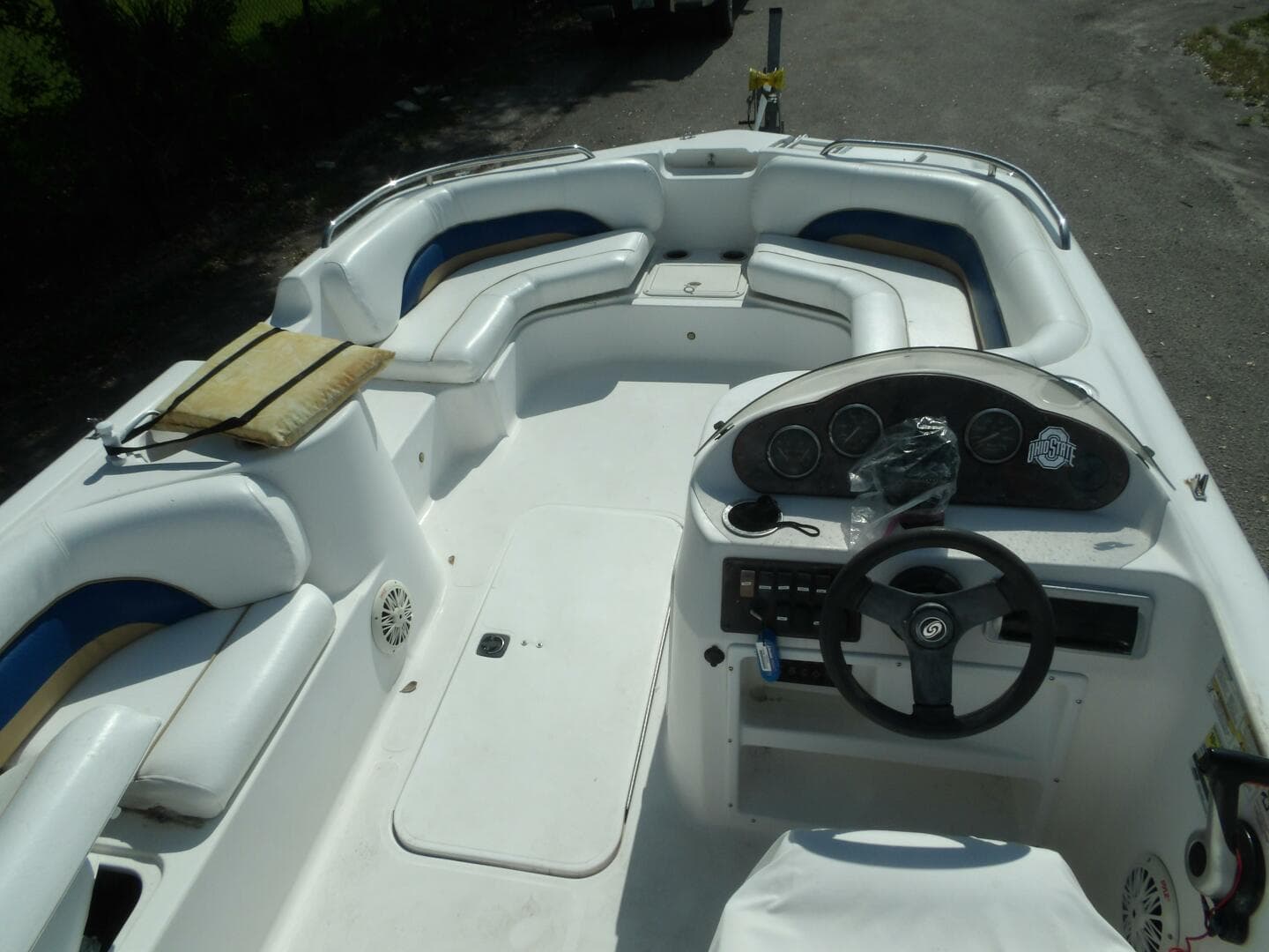 2012 Hurricane Sundeck Sport 201 OB — photo 25