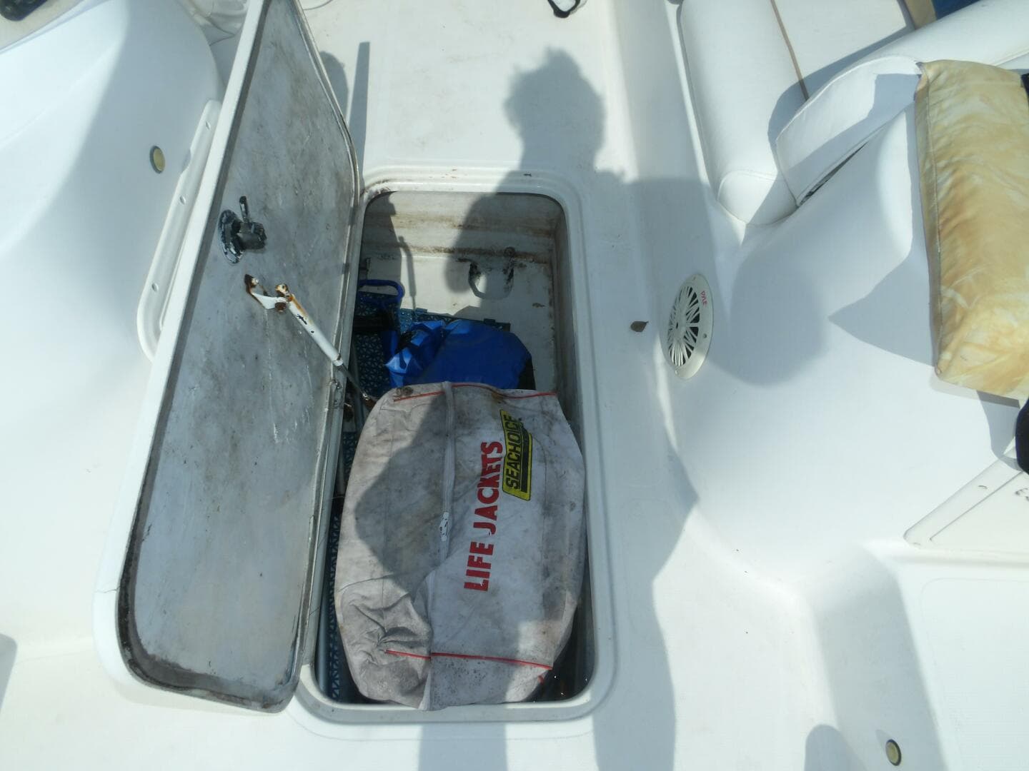 2012 Hurricane Sundeck Sport 201 OB — photo 34