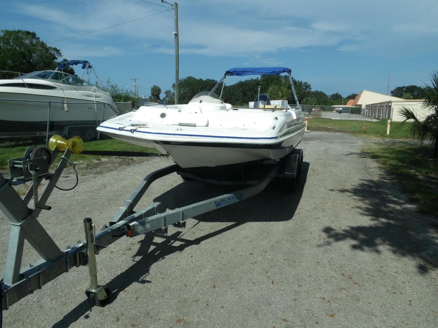 2012 Hurricane Sundeck Sport 201 OB — photo 1