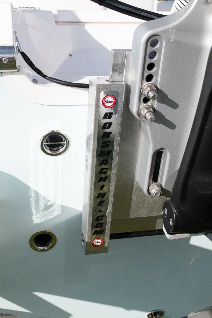 2022 Everglades 253 CC — photo 37