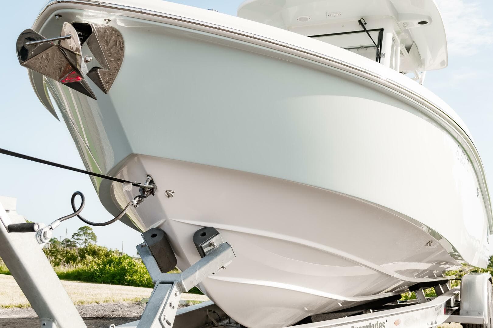 2022 Everglades 253 CC — photo 8