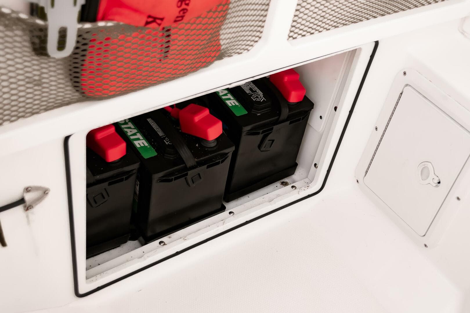 2022 Everglades 253 CC — photo 31