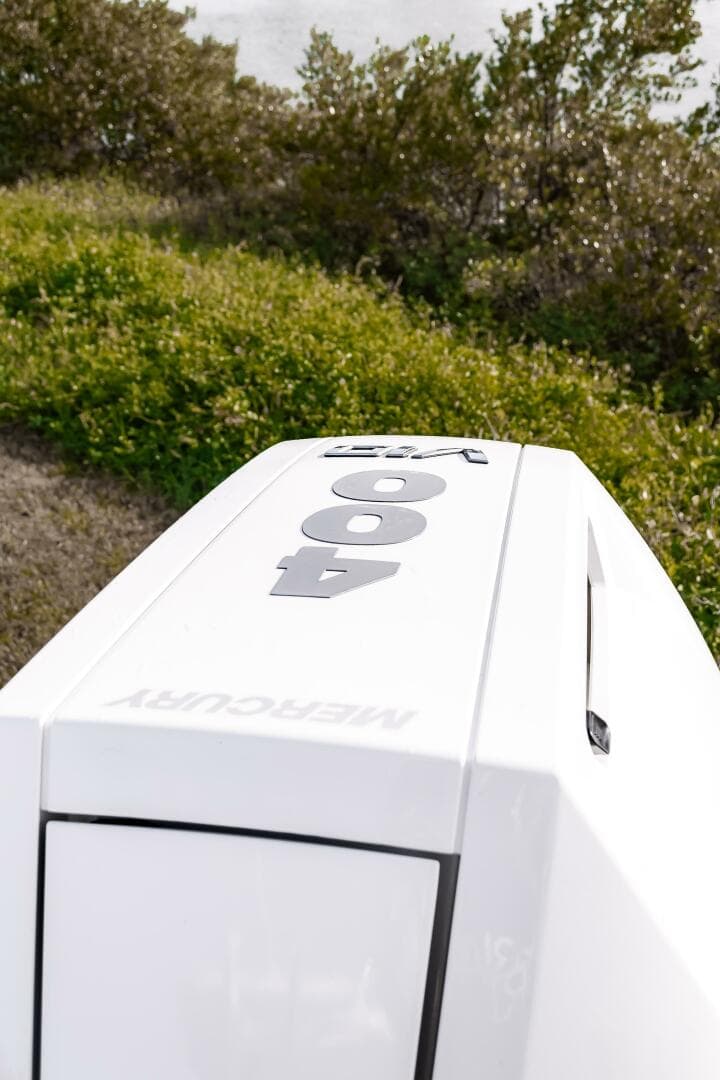 2022 Everglades 253 CC — photo 33