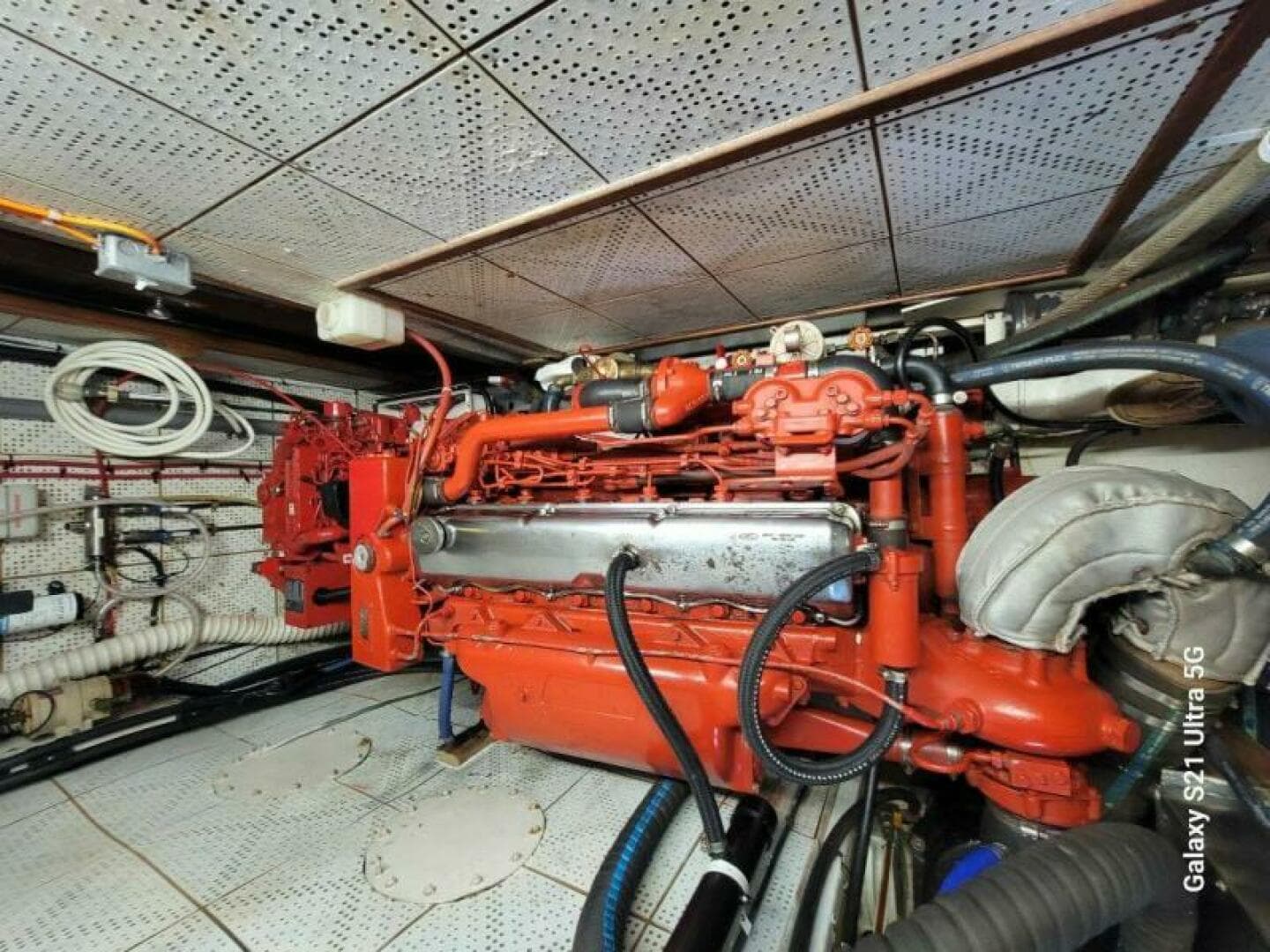 1987 Marine Trader Wide Body — photo 117