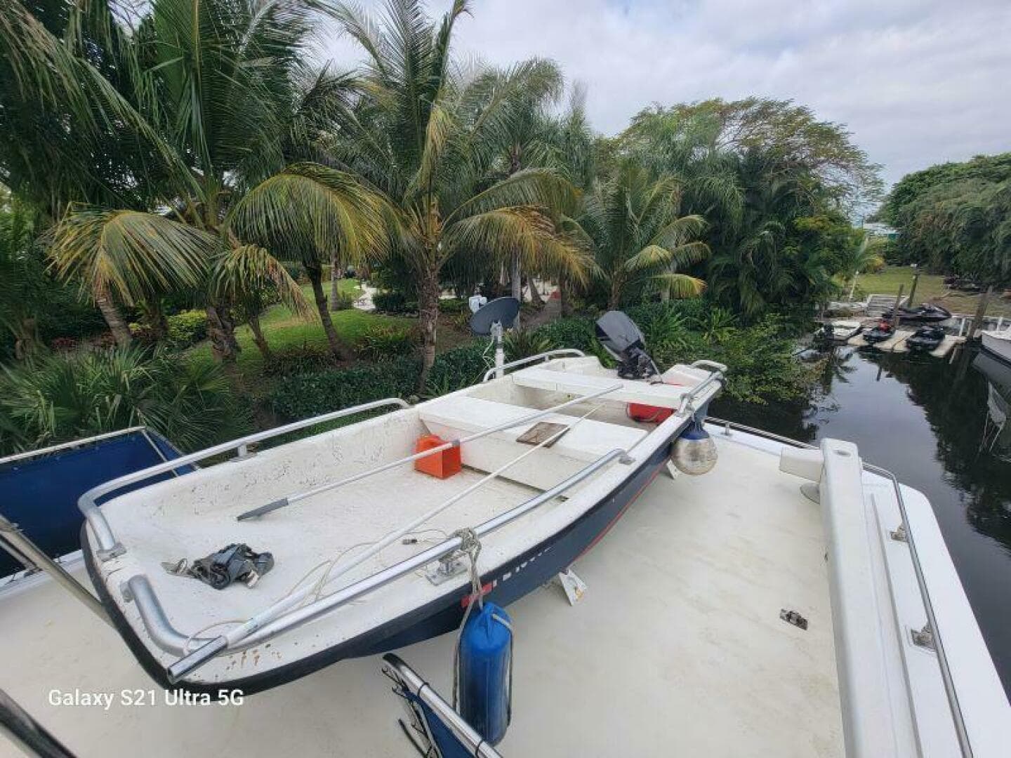 1987 Marine Trader Wide Body — photo 55