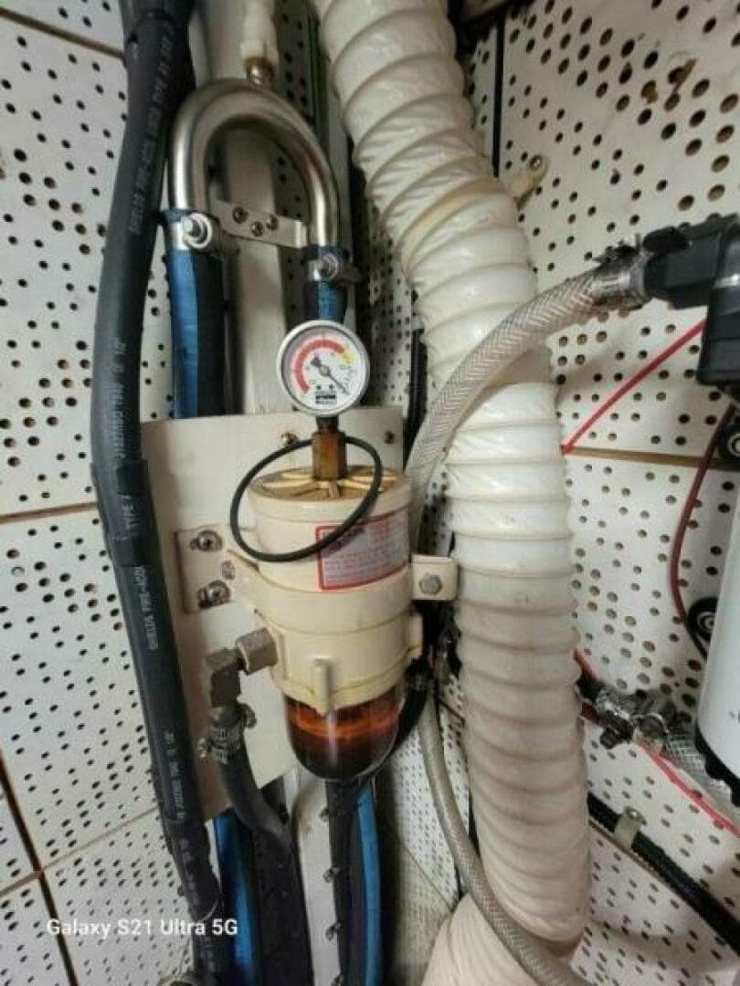 1987 Marine Trader Wide Body — photo 127