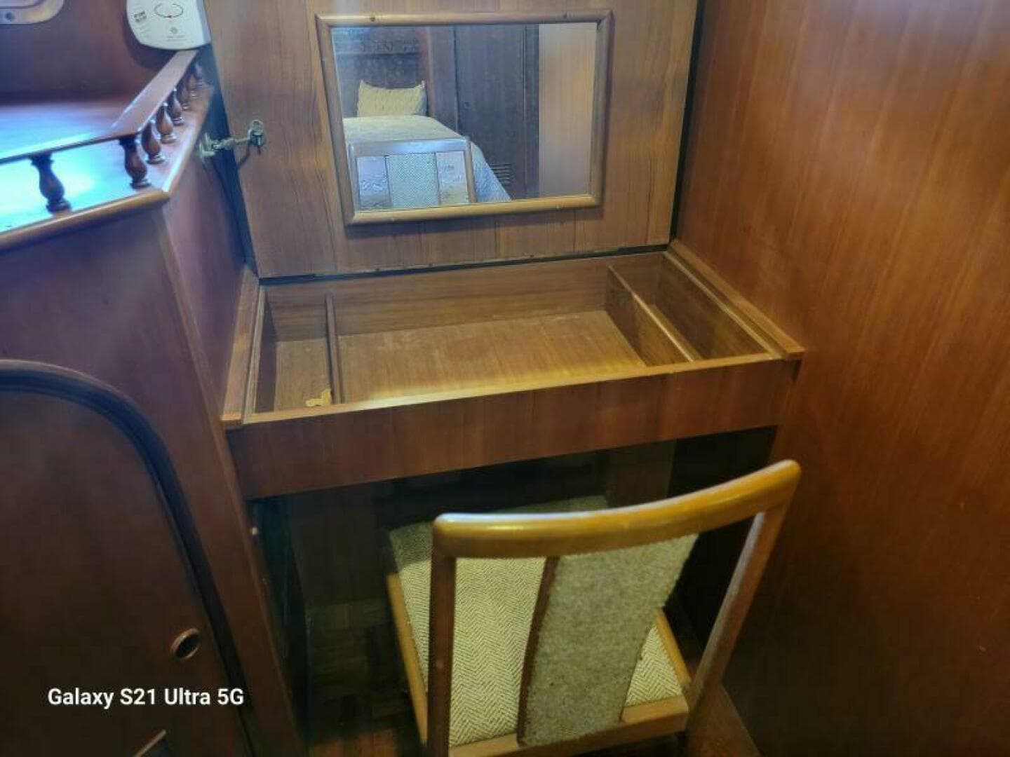 1987 Marine Trader Wide Body — photo 87